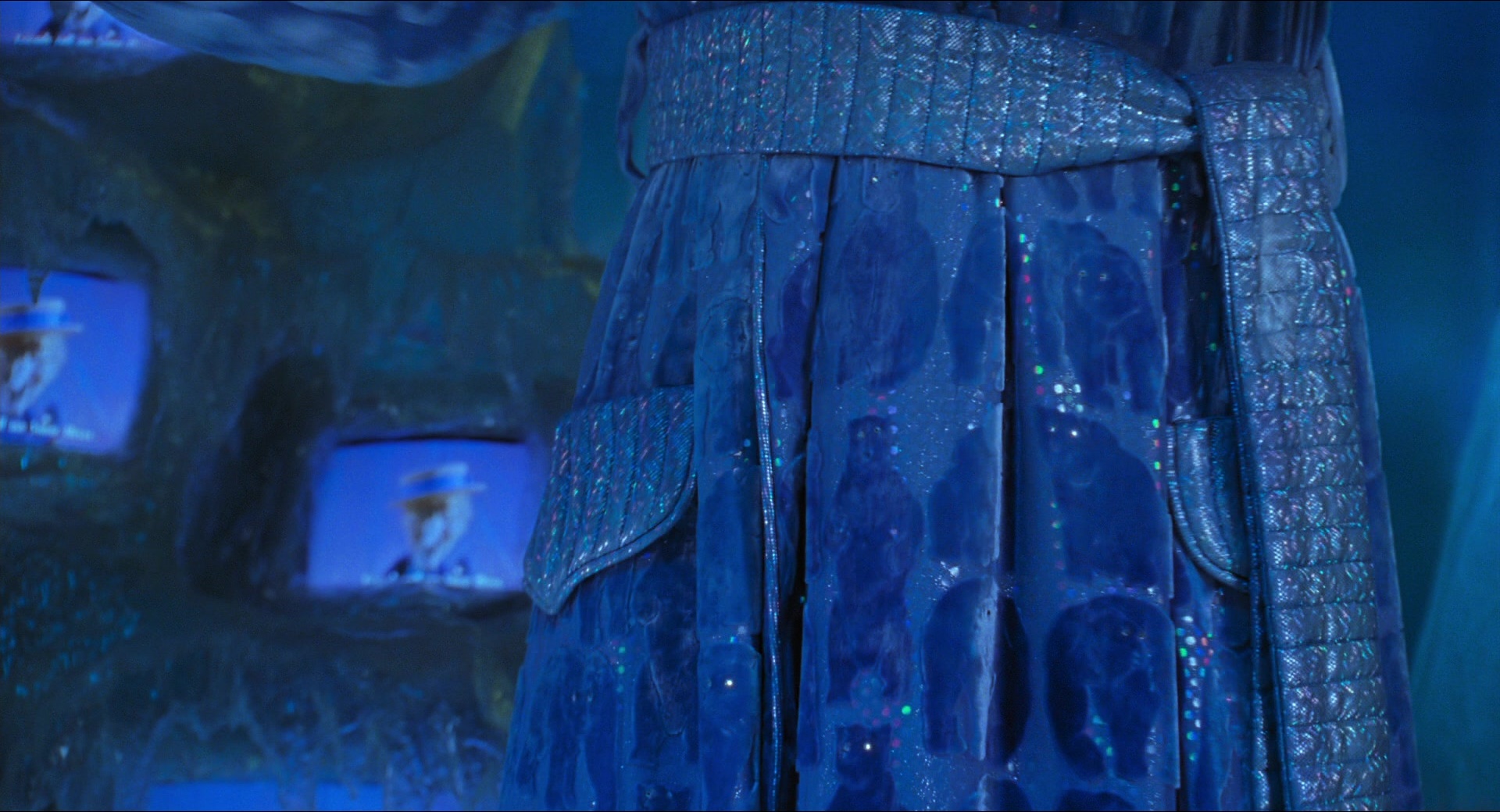Batman & Robin (1997), wide, 1.85:1 — film still