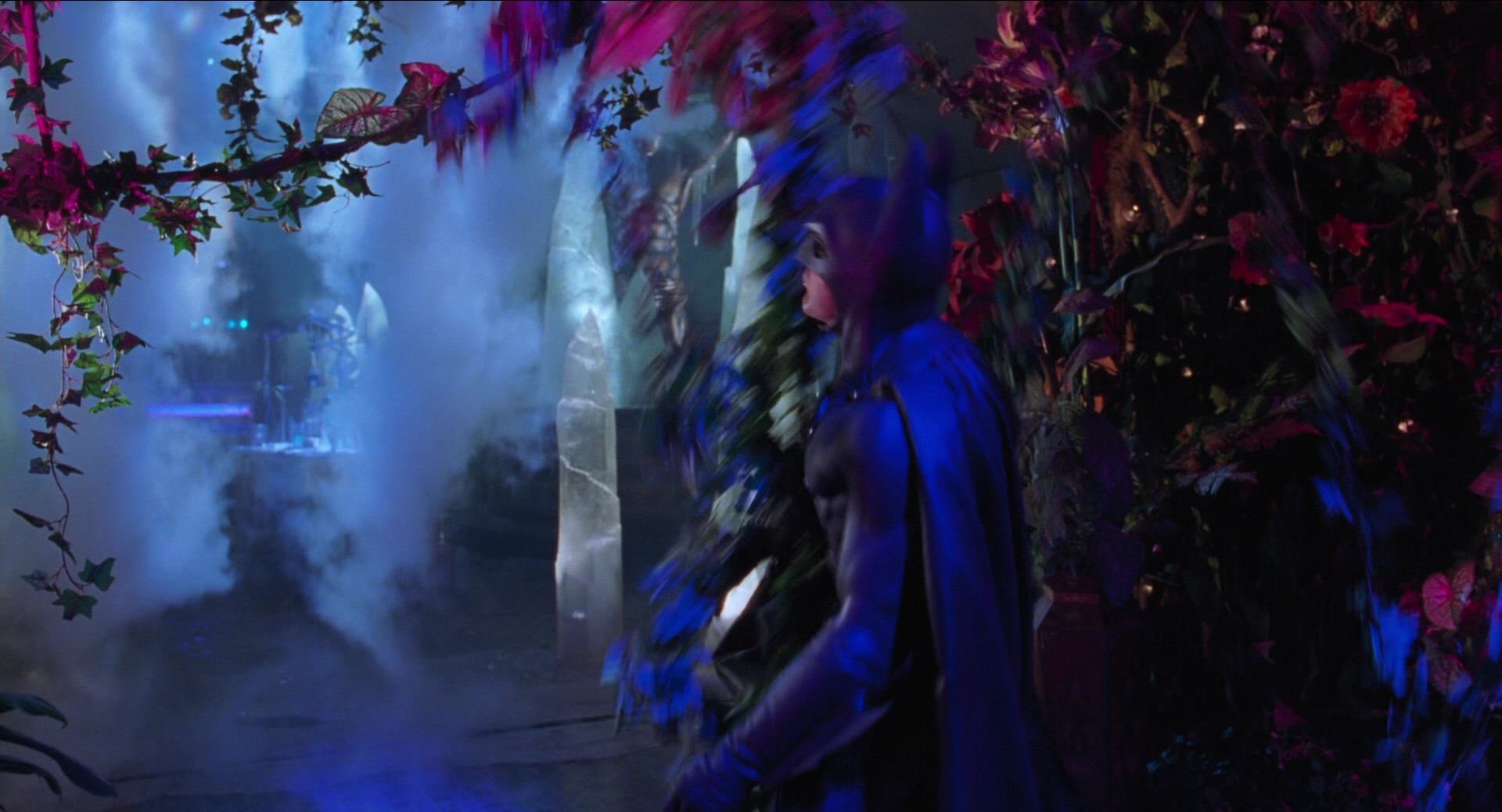 Batman & Robin (1997), wide, 1.85:1 — film still