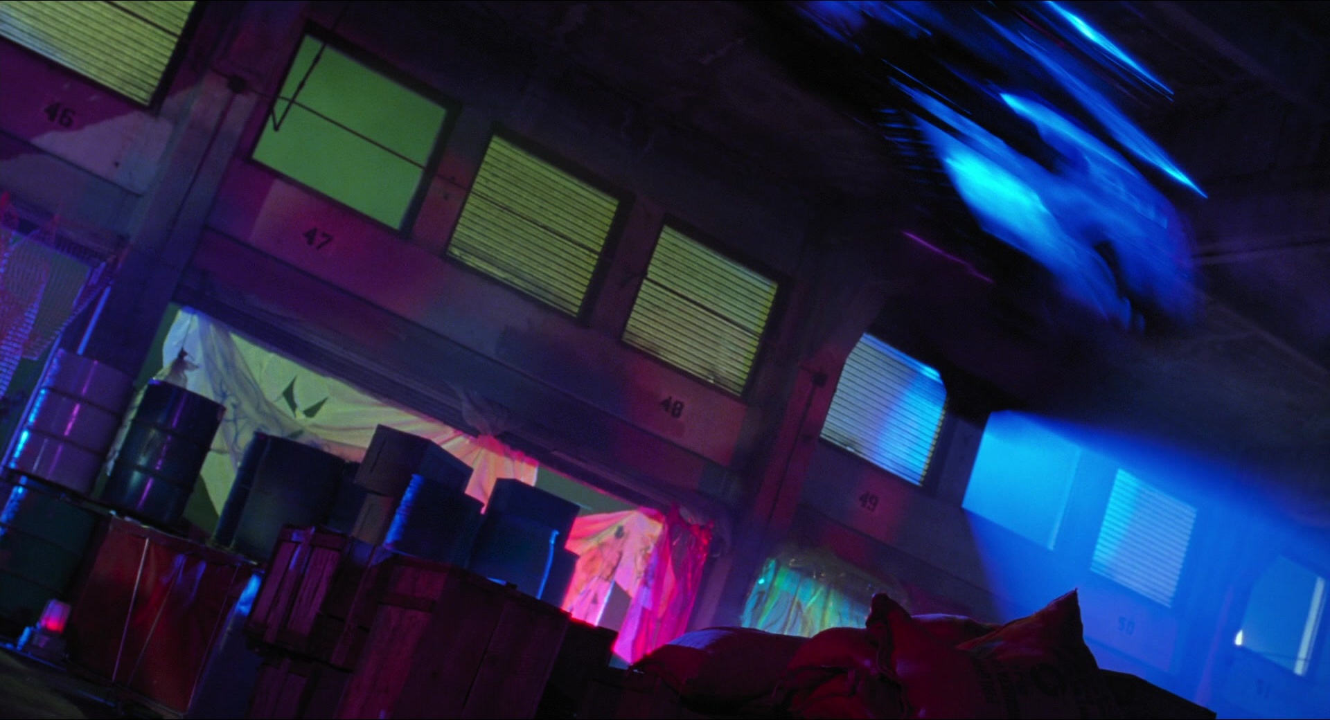Batman & Robin (1997), wide, 1.85:1 — film still