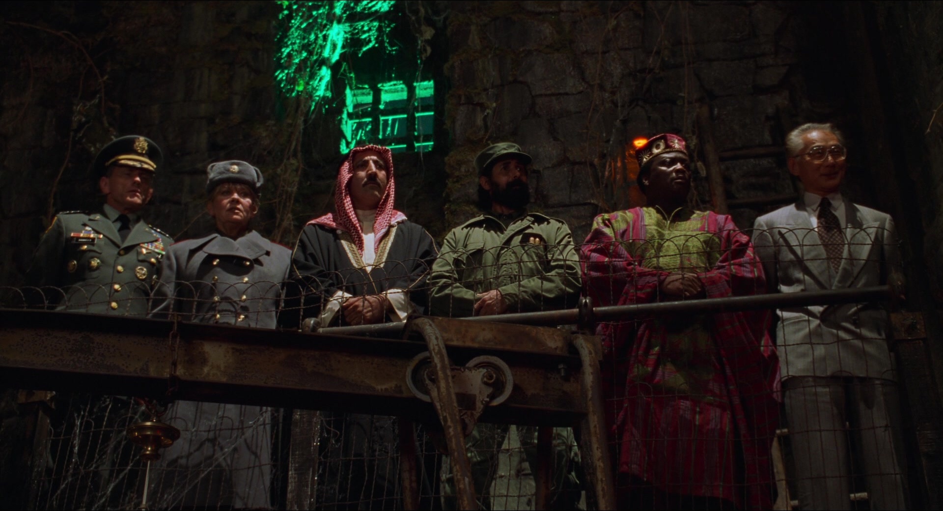 Batman & Robin (1997), wide, 1.85:1 — film still