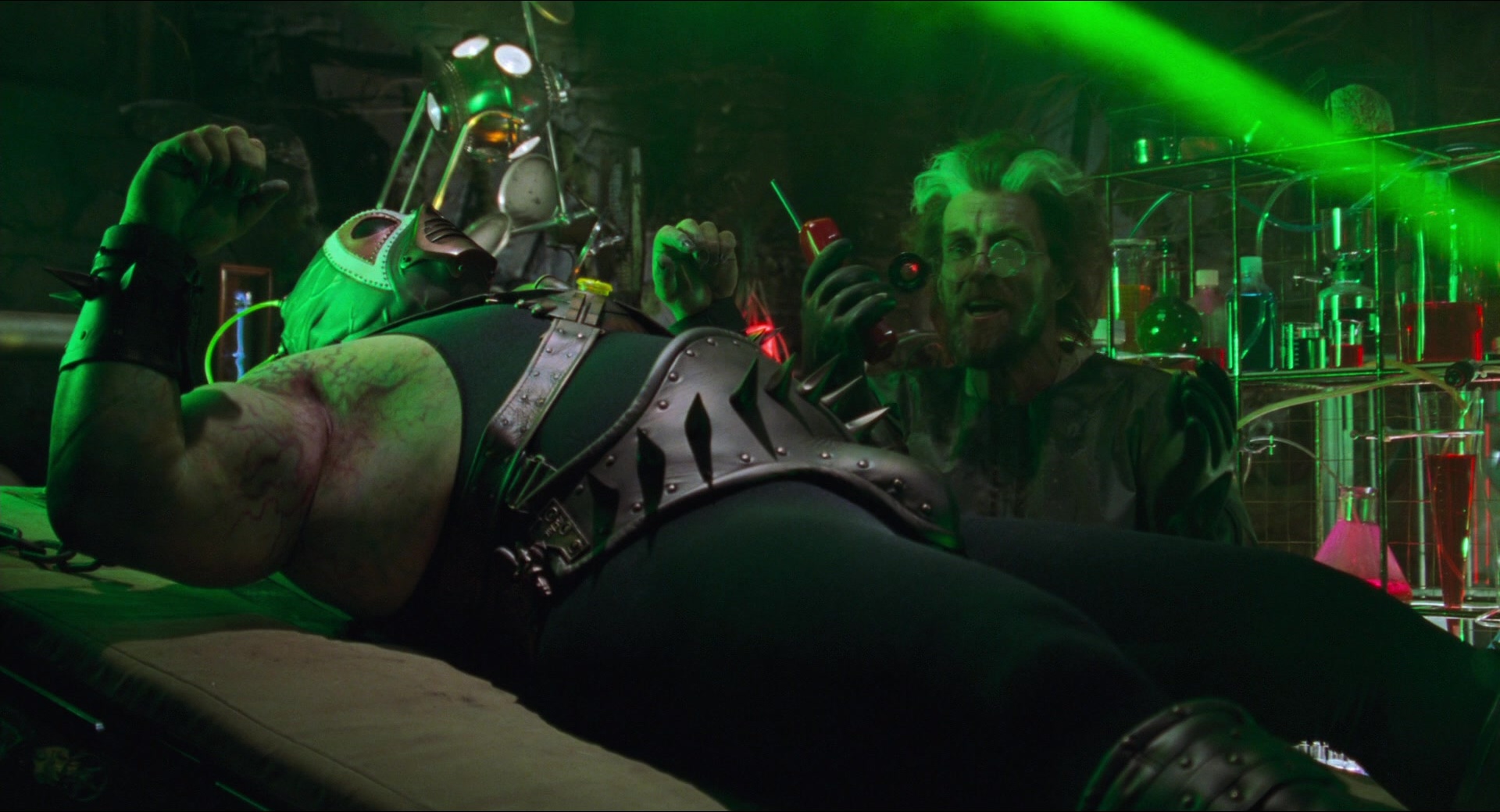 Batman & Robin (1997), wide, 1.85:1 — film still