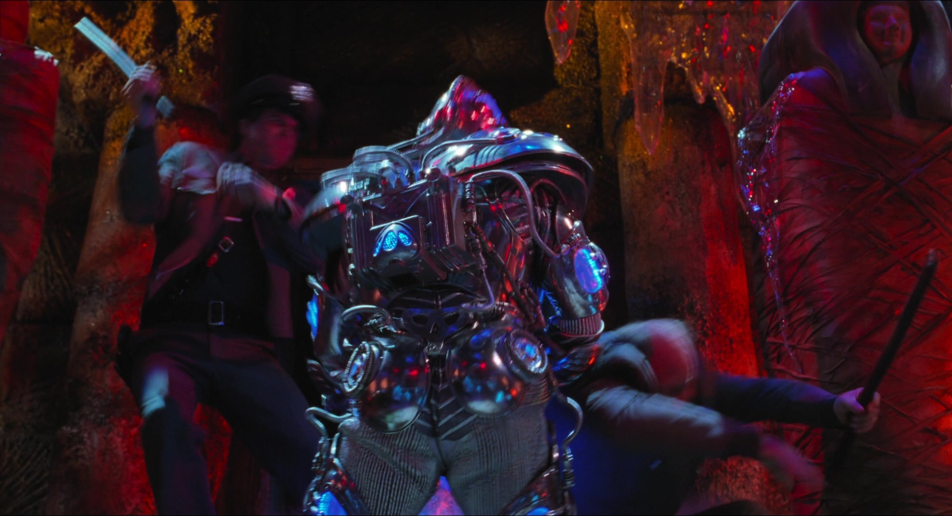 Batman & Robin (1997), wide, 1.85:1 — film still