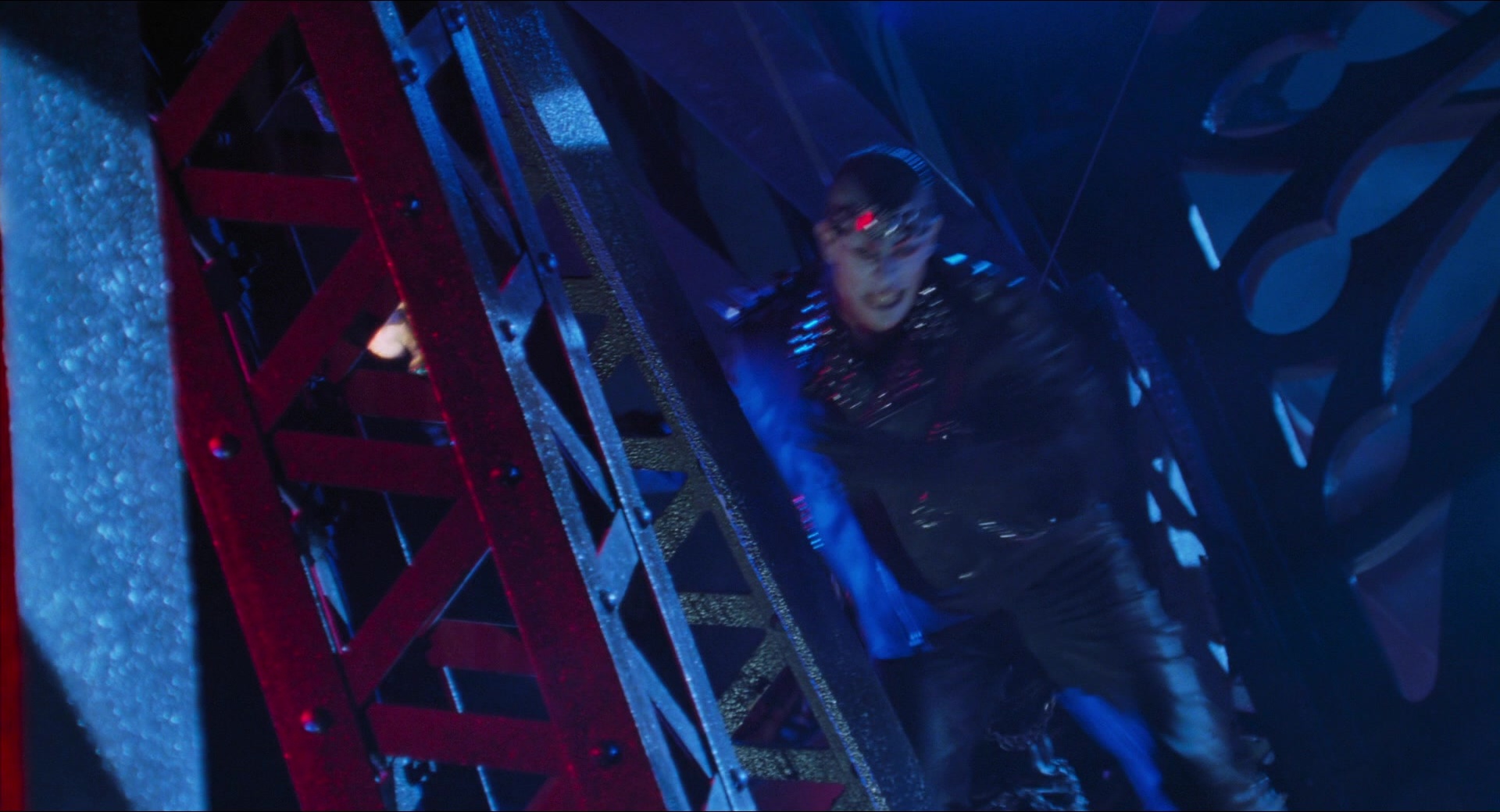 Batman & Robin (1997), wide, 1.85:1 — film still