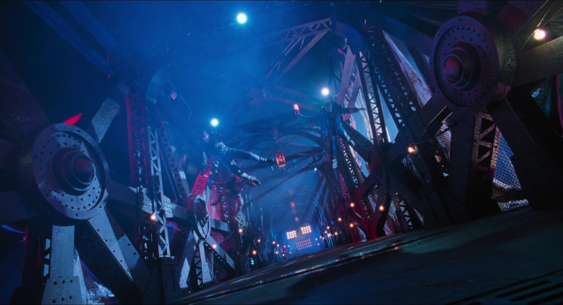 Batman & Robin (1997), wide, 1.85:1 — film still
