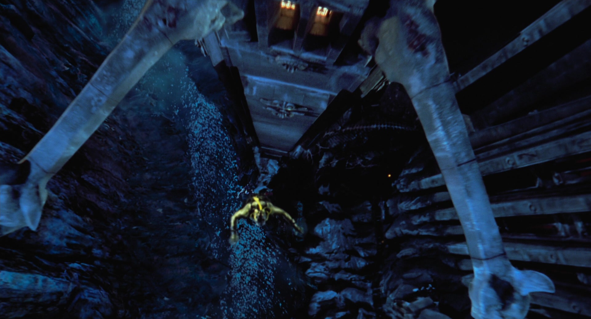 Batman & Robin (1997), wide, 1.85:1 — film still