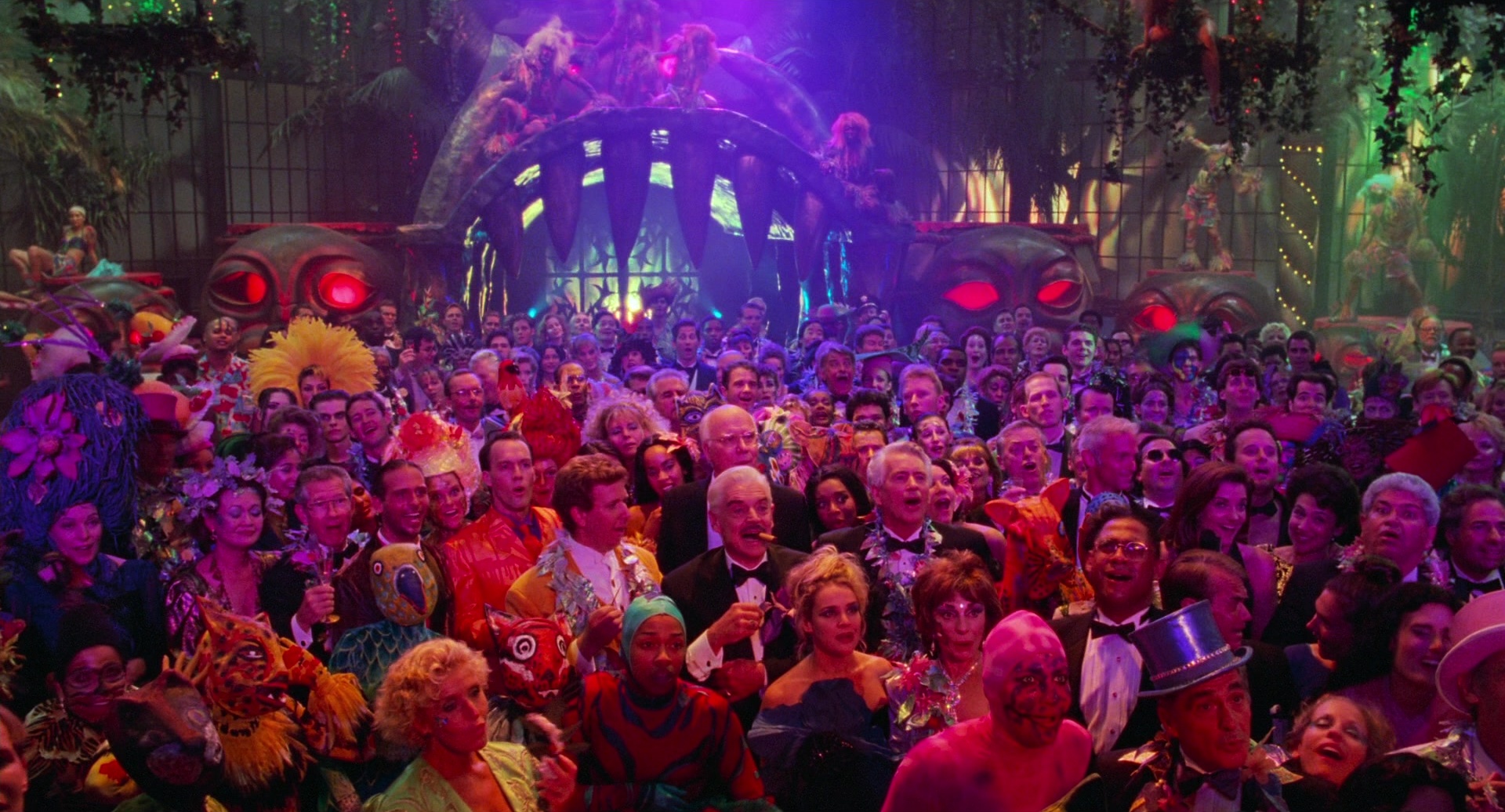 Batman & Robin (1997), wide, 1.85:1 — film still