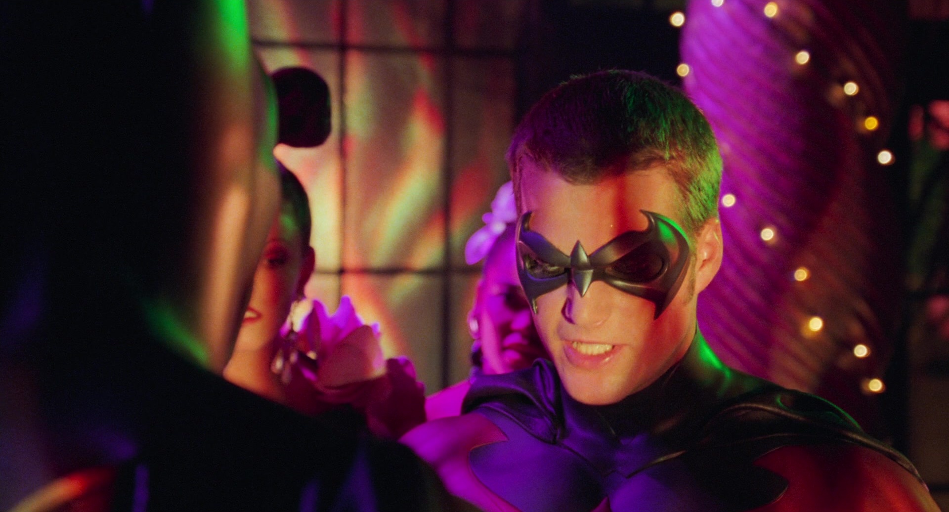 Batman & Robin (1997), wide, 1.85:1 — film still