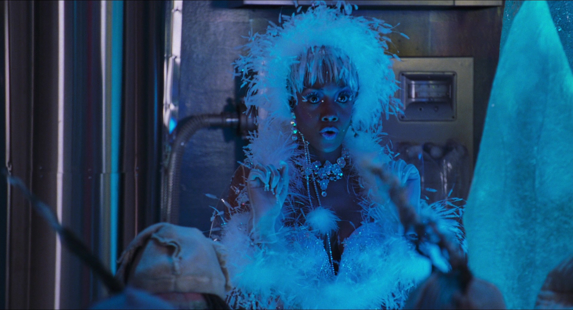 Batman & Robin (1997), wide, 1.85:1 — film still