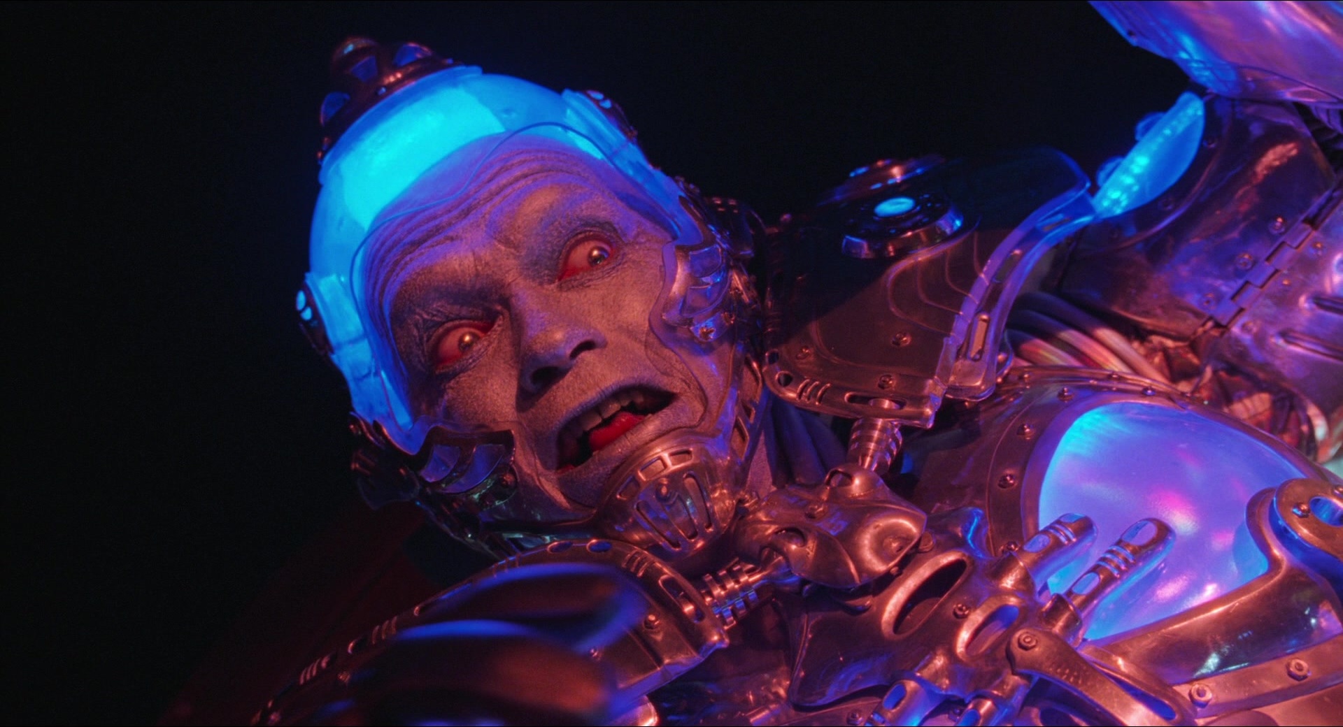 Batman & Robin (1997), wide, 1.85:1 — film still