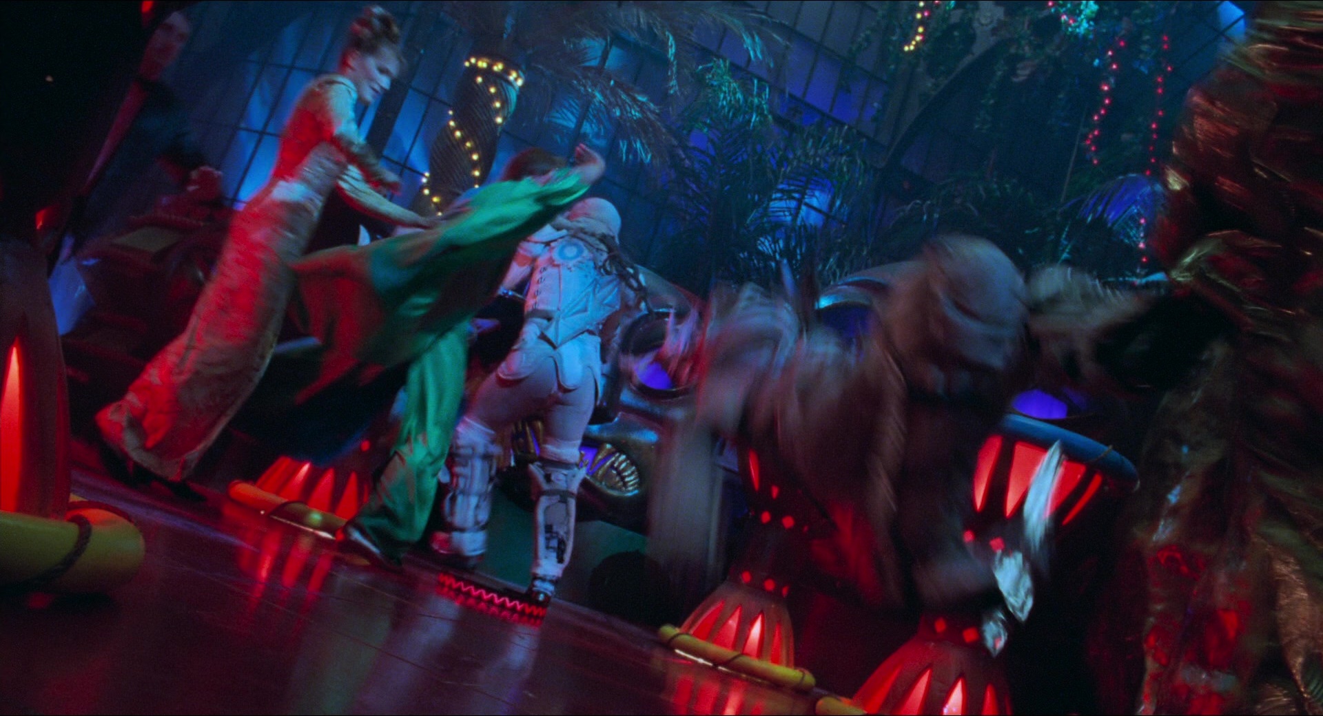 Batman & Robin (1997), wide, 1.85:1 — film still