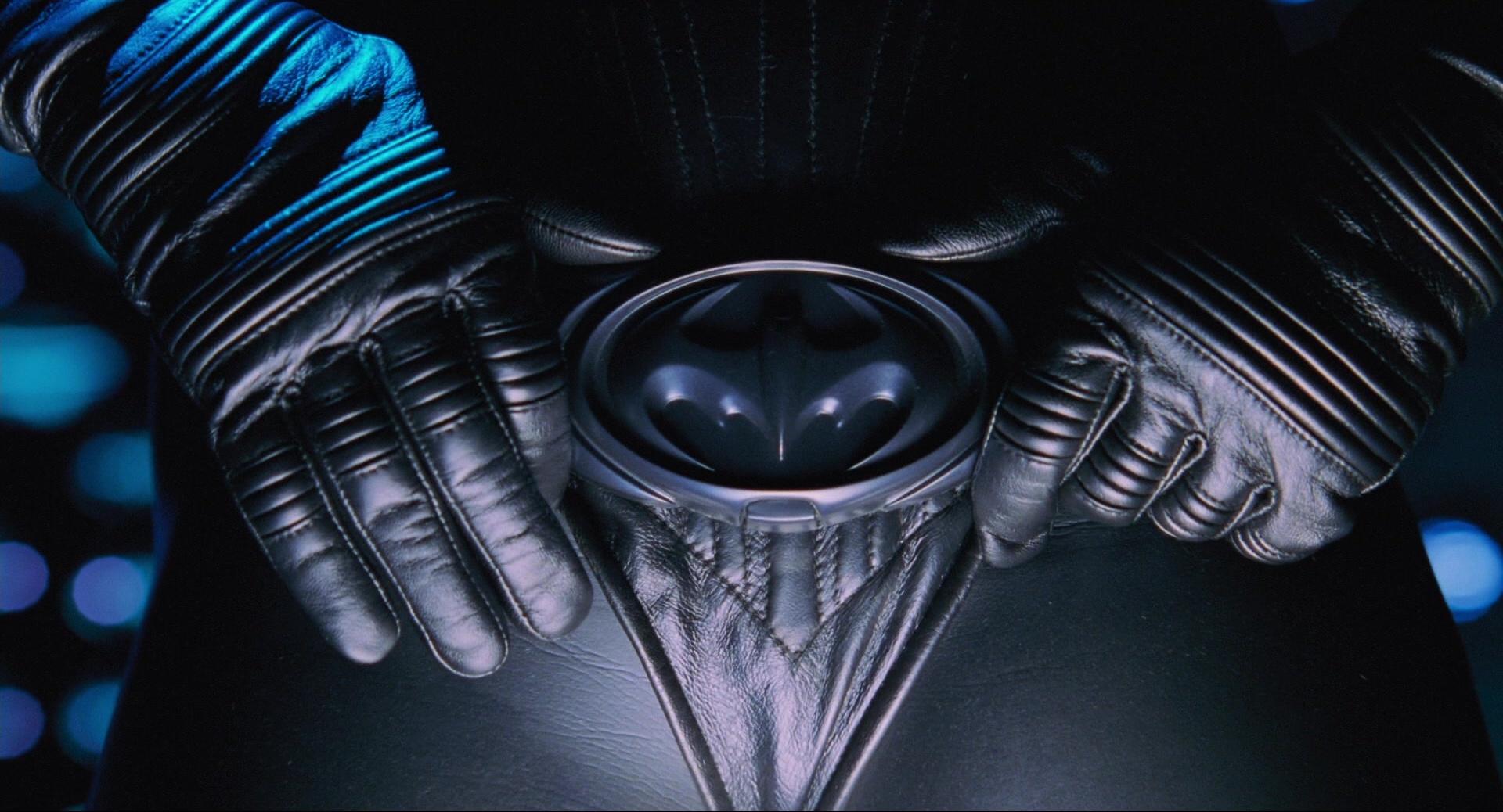 Batman & Robin (1997), wide, 1.85:1 — film still