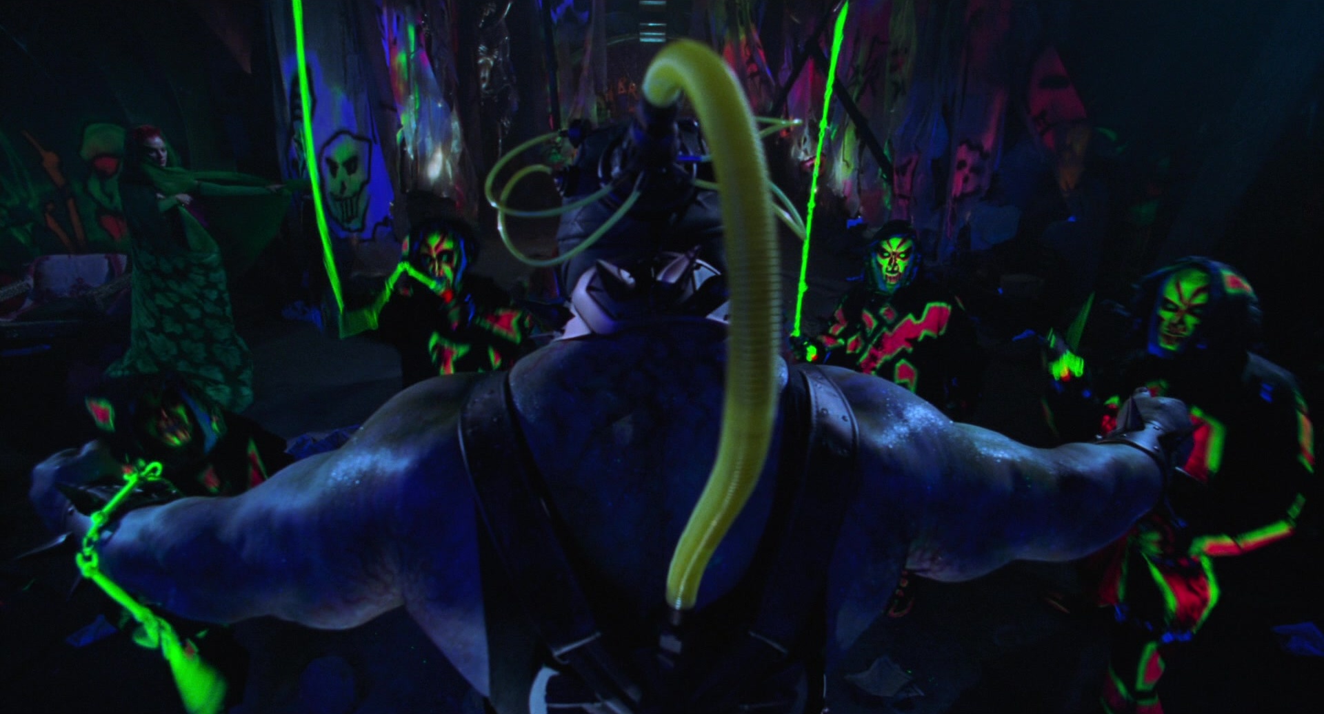 Batman & Robin (1997), wide, 1.85:1 — film still