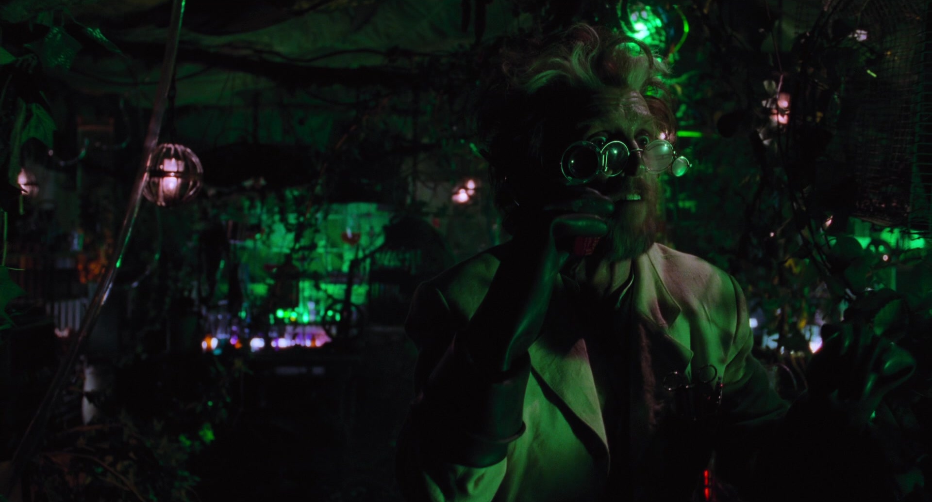 Batman & Robin (1997), wide, 1.85:1 — film still