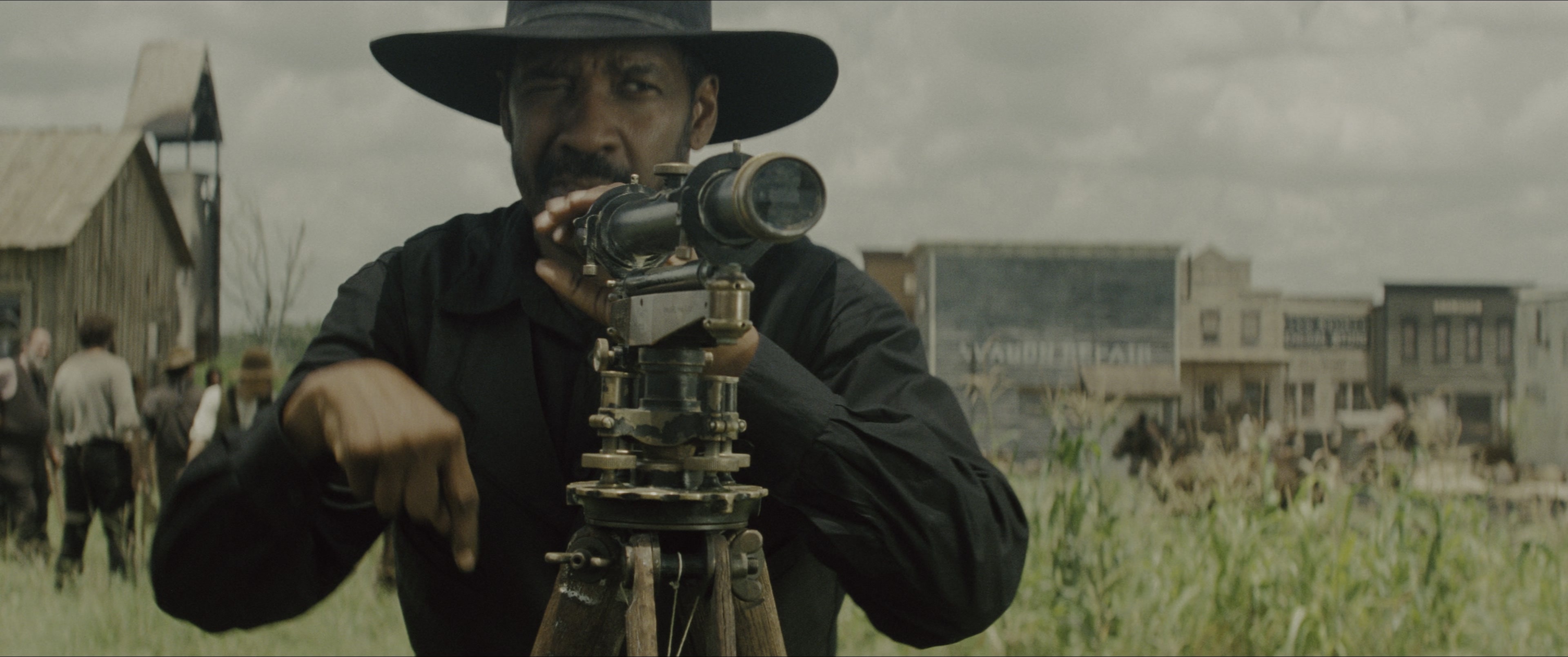 The Magnificent Seven (2016), wide, 2.39:1 — film still