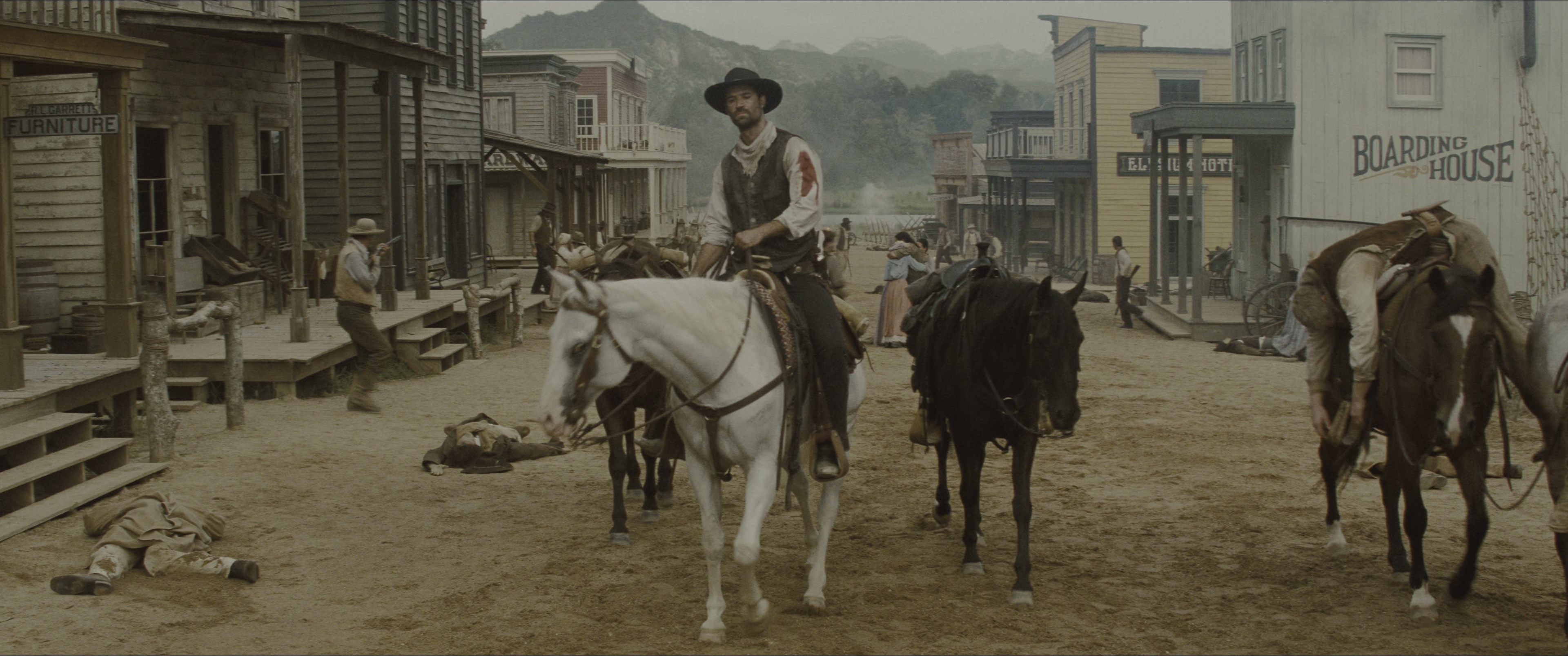 The Magnificent Seven (2016), wide, 2.39:1 — film still