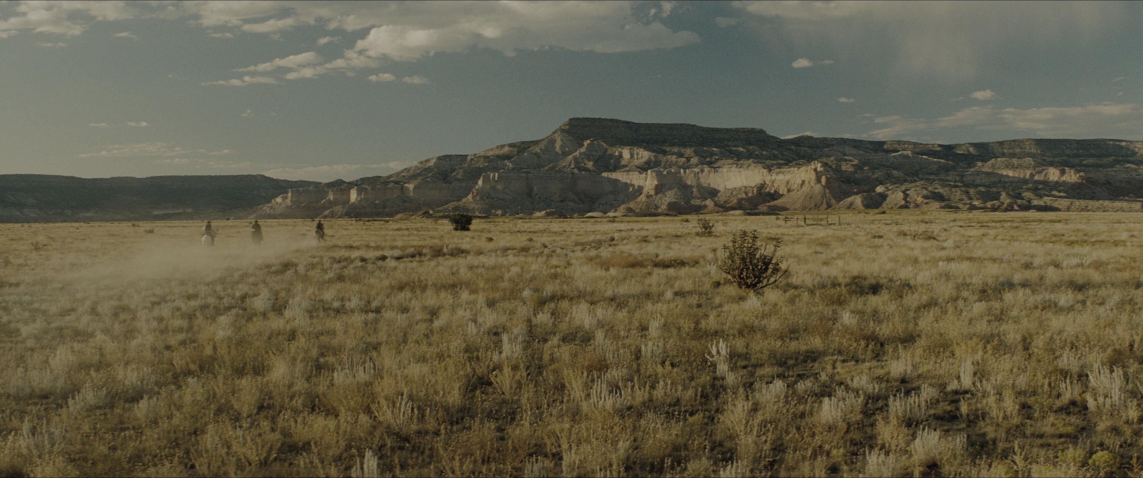 The Magnificent Seven (2016), wide, 2.39:1 — film still