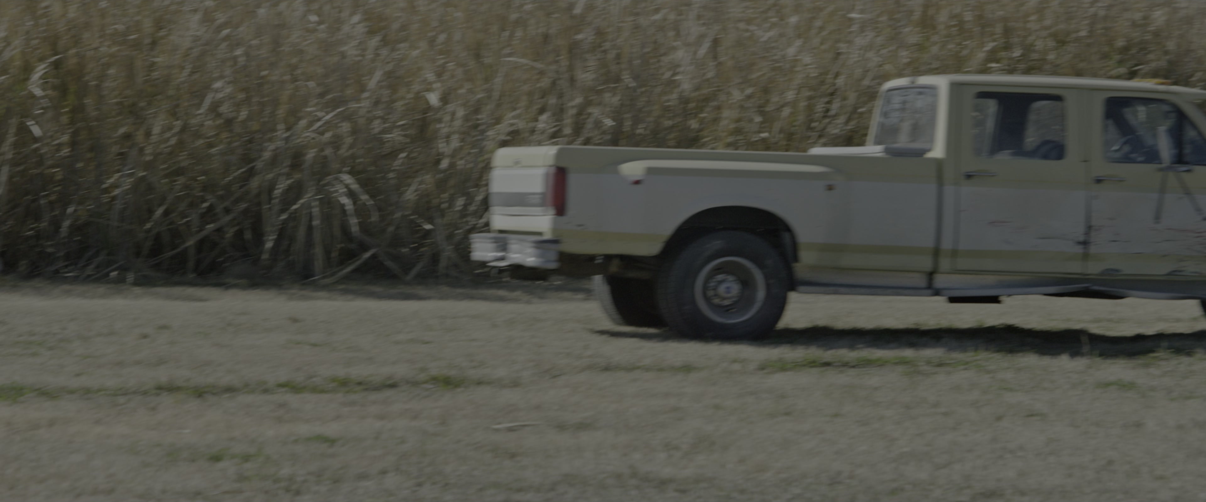 10 Cloverfield Lane (2016), wide, 2.40:1 — film still