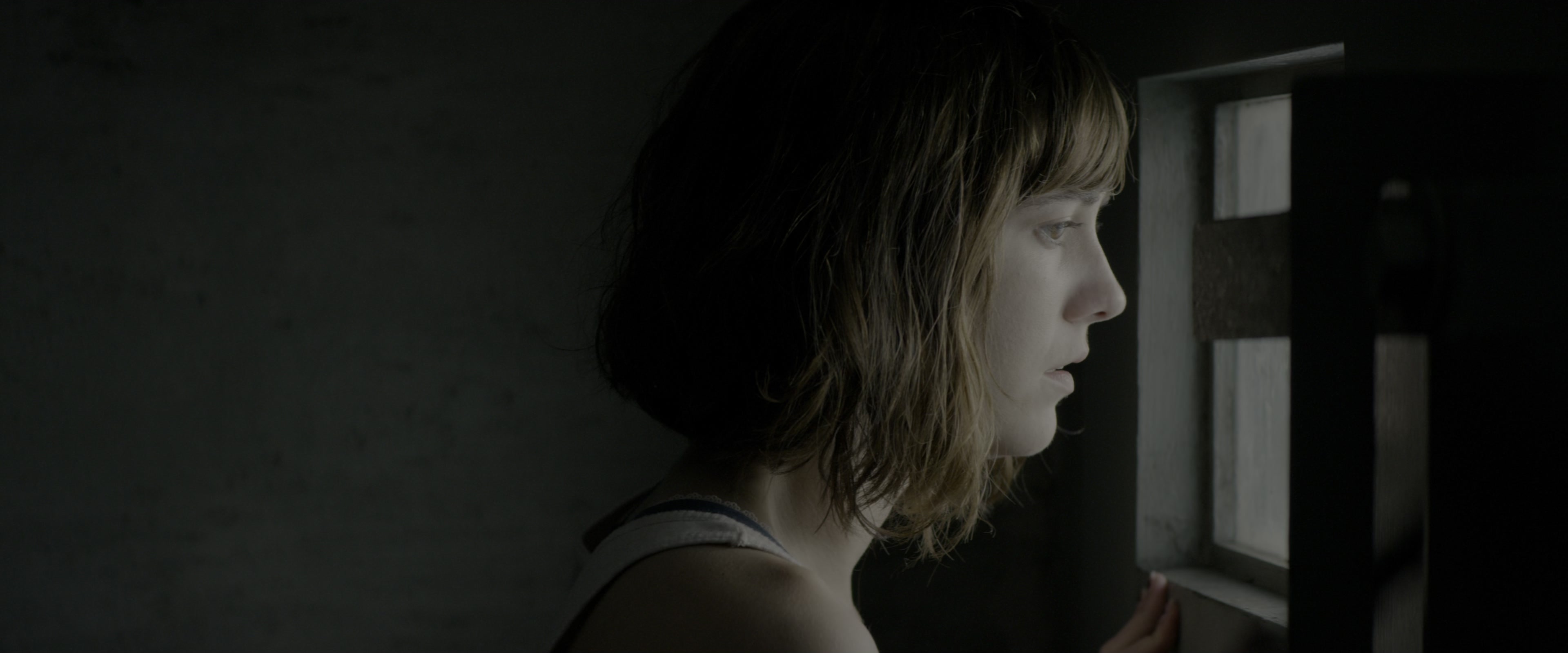10 Cloverfield Lane (2016), wide, 2.40:1 — film still
