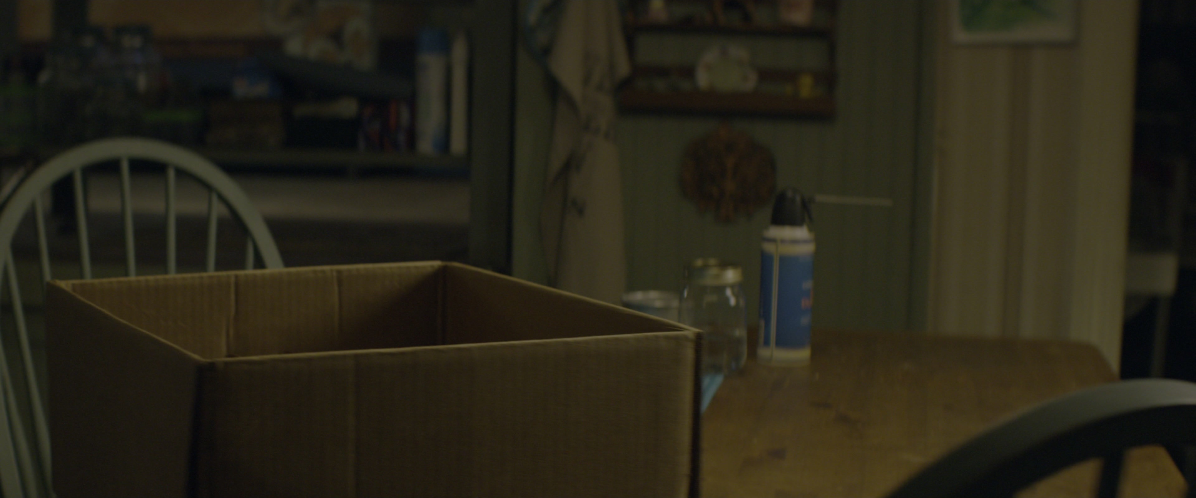 10 Cloverfield Lane (2016), wide, 2.40:1 — film still