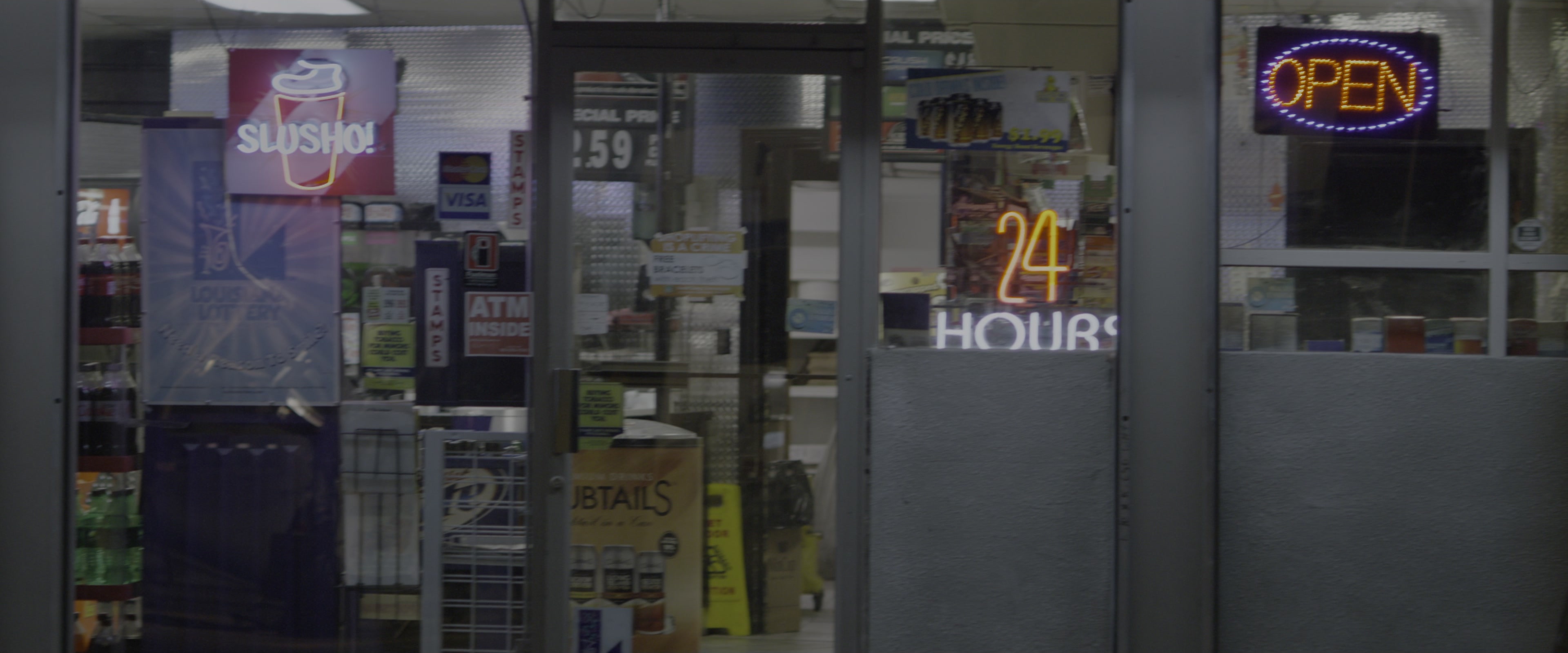 10 Cloverfield Lane (2016), wide, 2.40:1 — film still