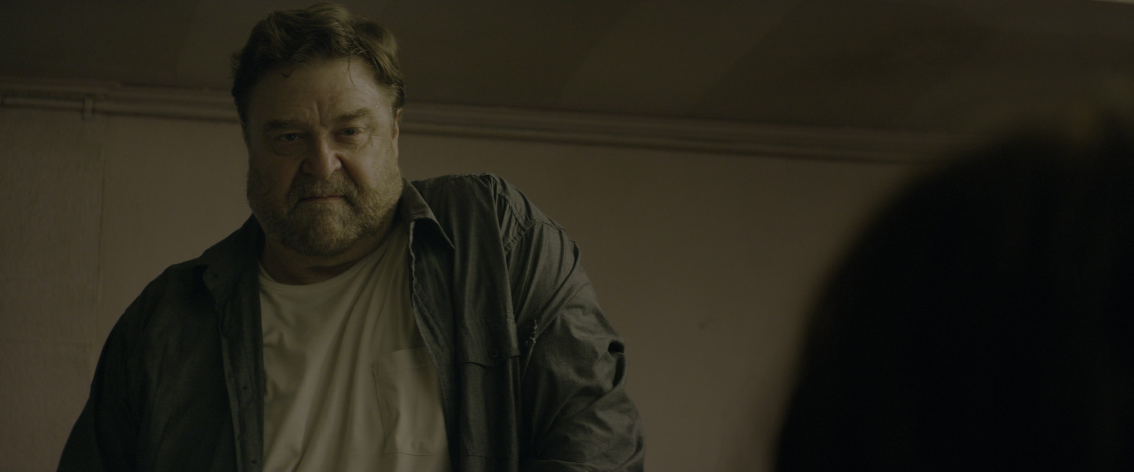 10 Cloverfield Lane (2016), wide, 2.40:1 — film still