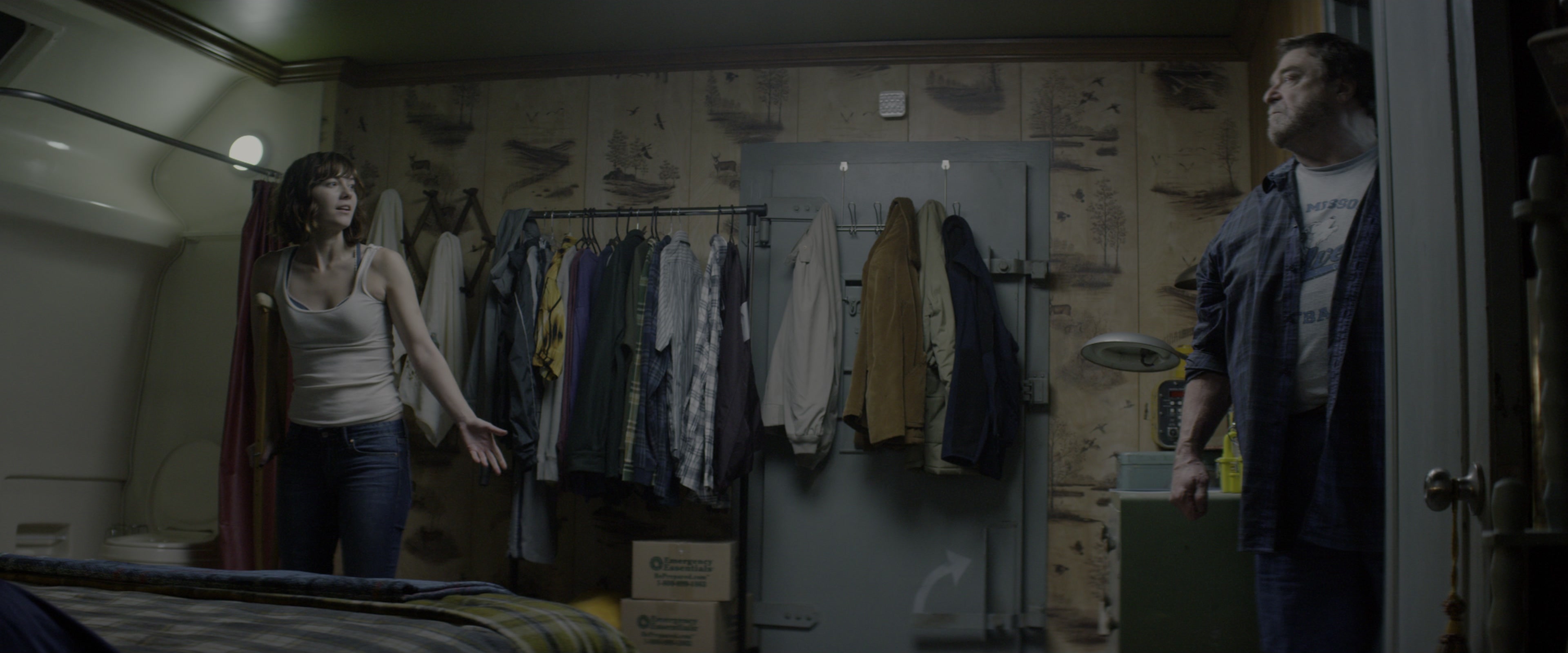 10 Cloverfield Lane (2016), wide, 2.40:1 — film still