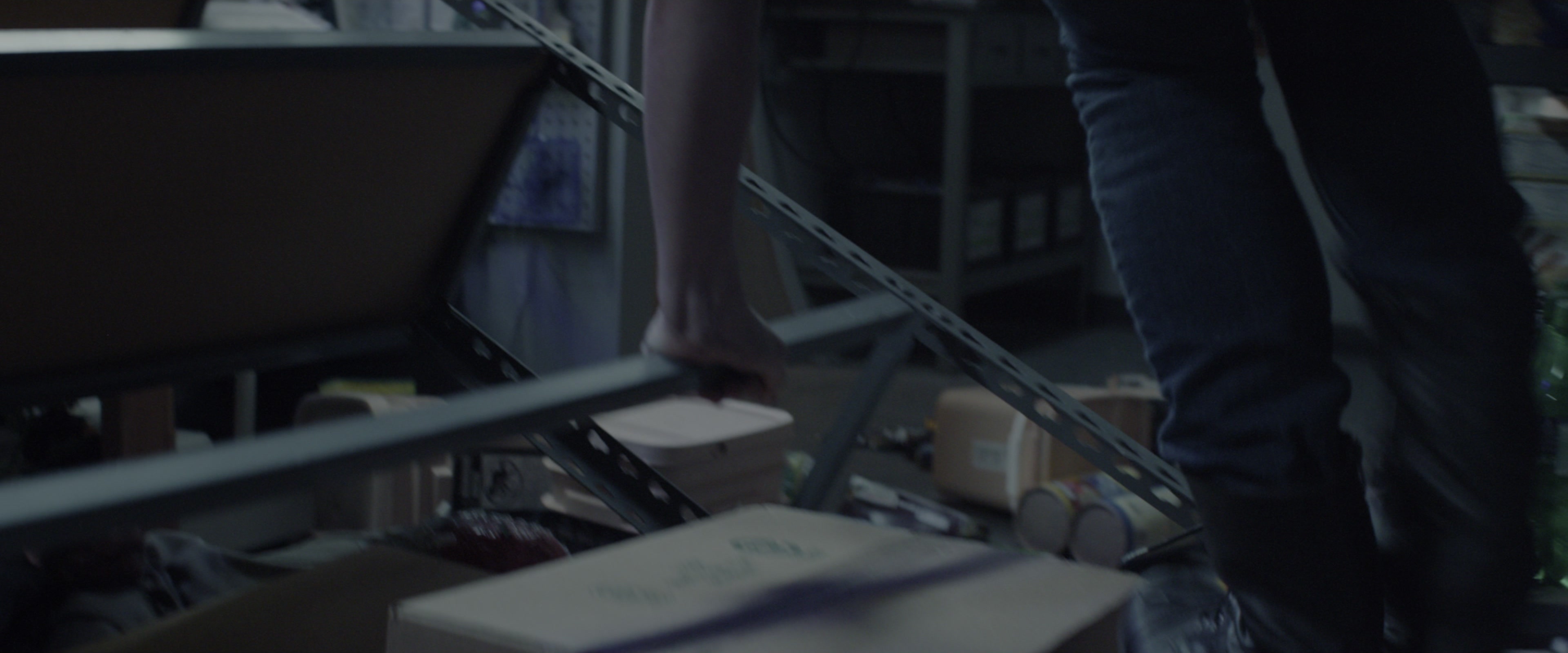10 Cloverfield Lane (2016), wide, 2.40:1 — film still