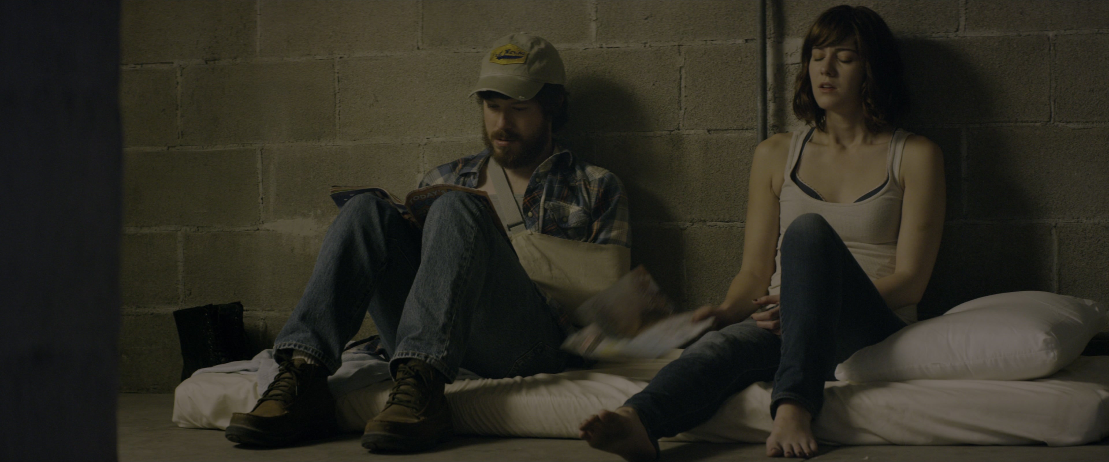 10 Cloverfield Lane (2016), wide, 2.40:1 — film still