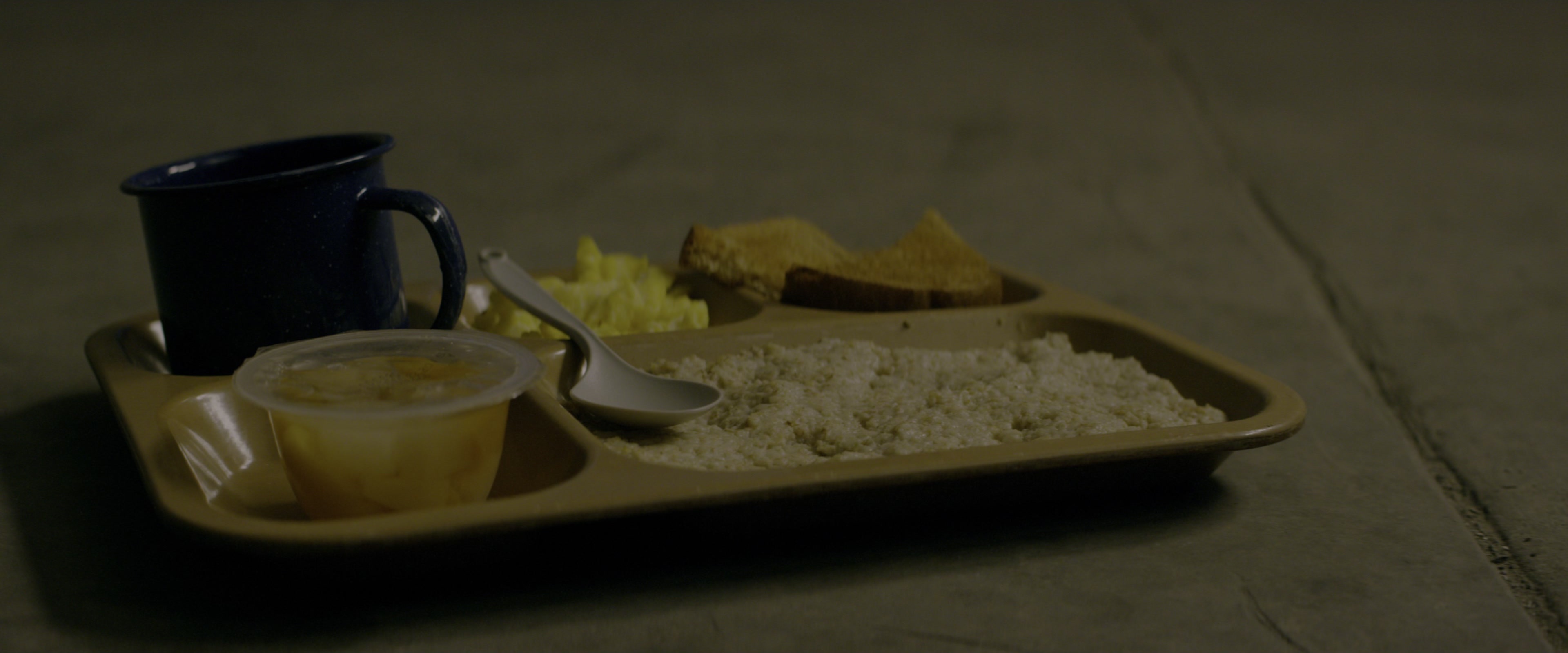 10 Cloverfield Lane (2016), wide, 2.40:1 — film still