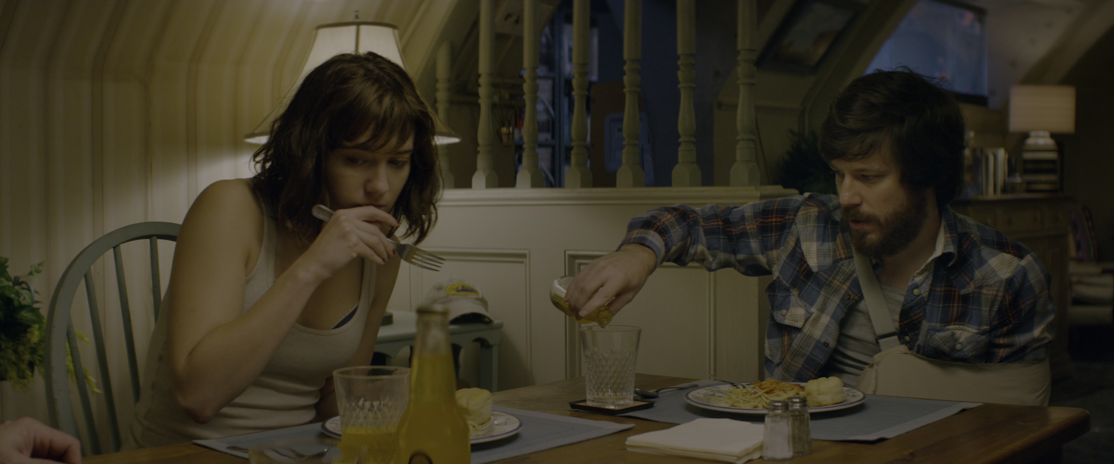 10 Cloverfield Lane (2016), wide, 2.40:1 — film still