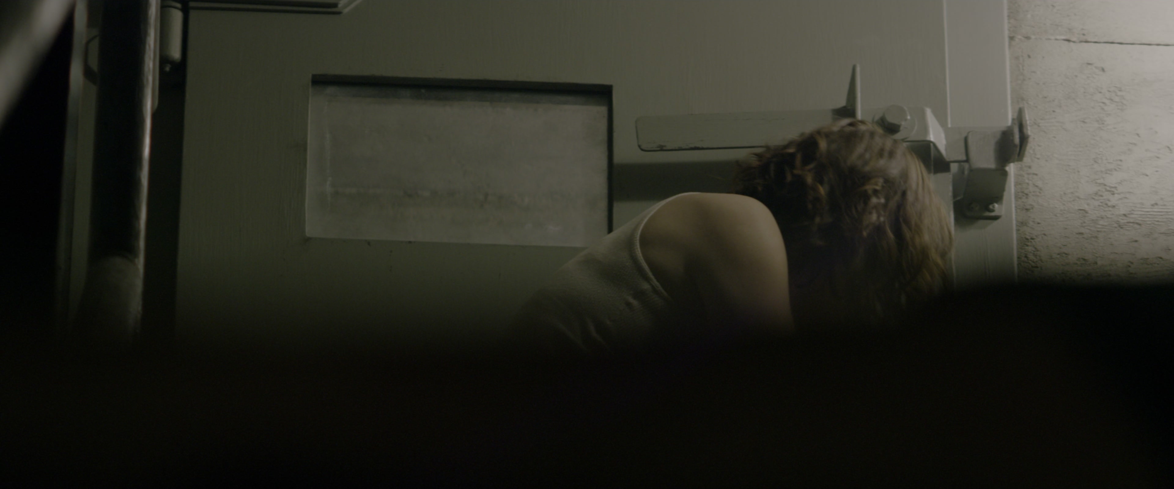 10 Cloverfield Lane (2016), wide, 2.40:1 — film still