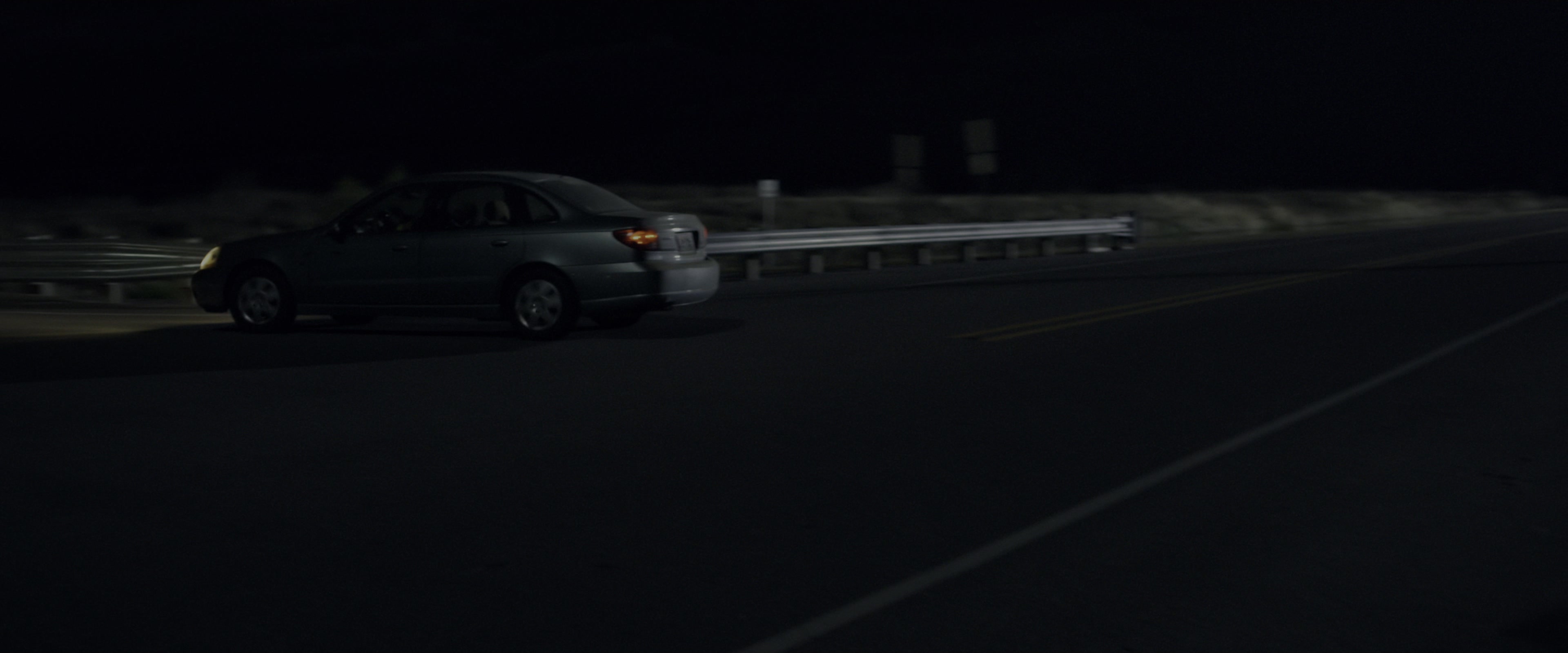 10 Cloverfield Lane (2016), wide, 2.40:1 — film still