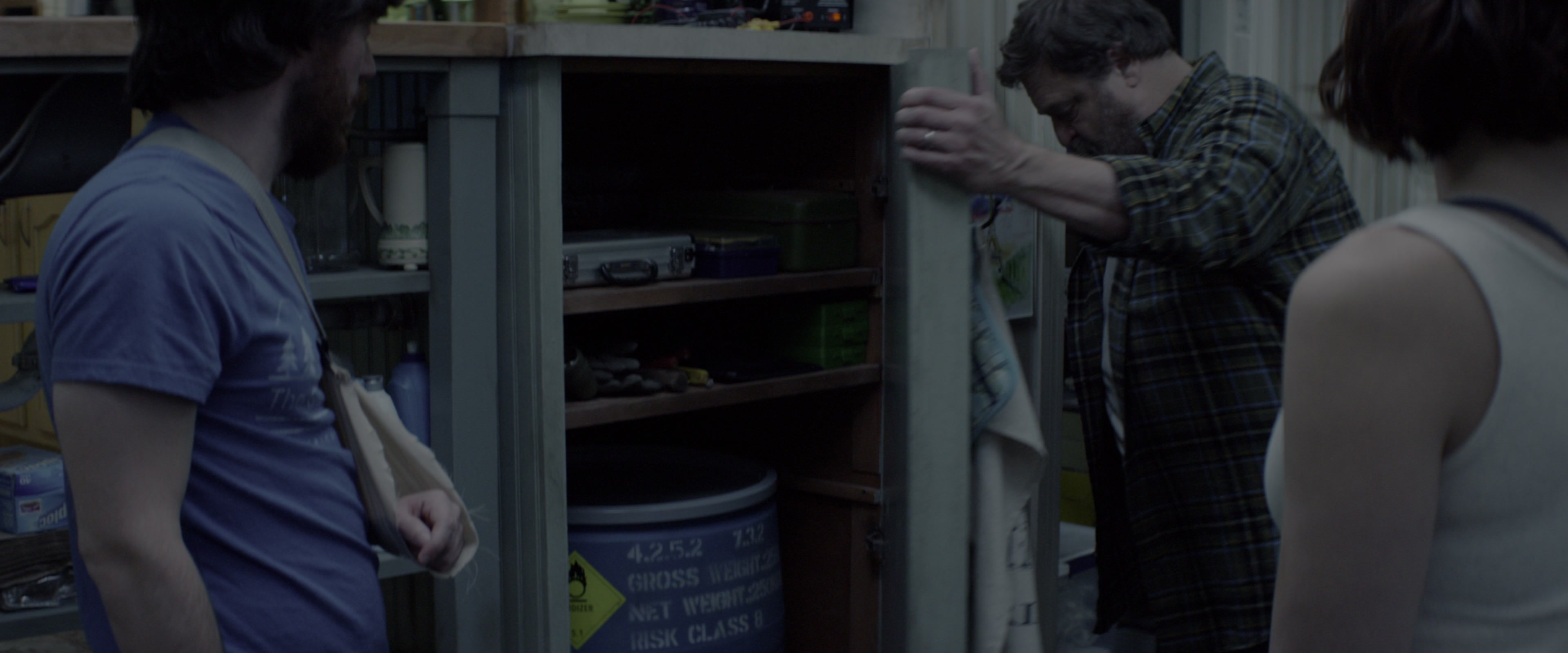 10 Cloverfield Lane (2016), wide, 2.40:1 — film still