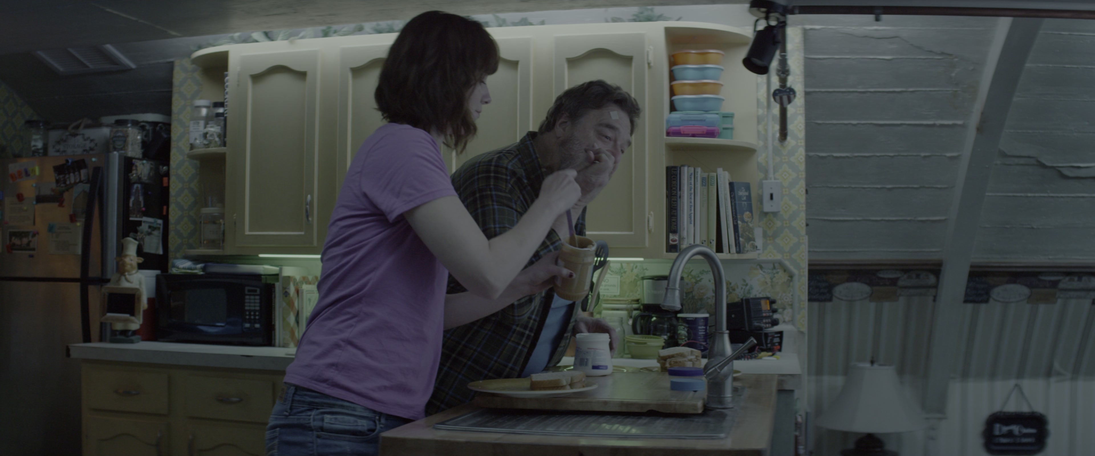 10 Cloverfield Lane (2016), wide, 2.40:1 — film still