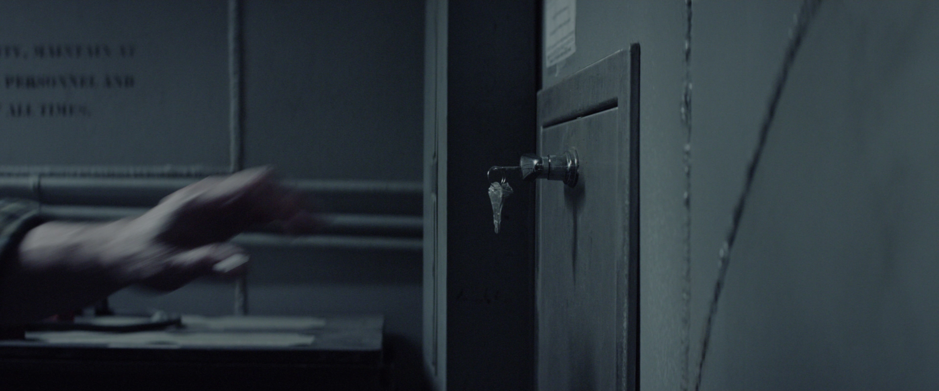 10 Cloverfield Lane (2016), wide, 2.40:1 — film still