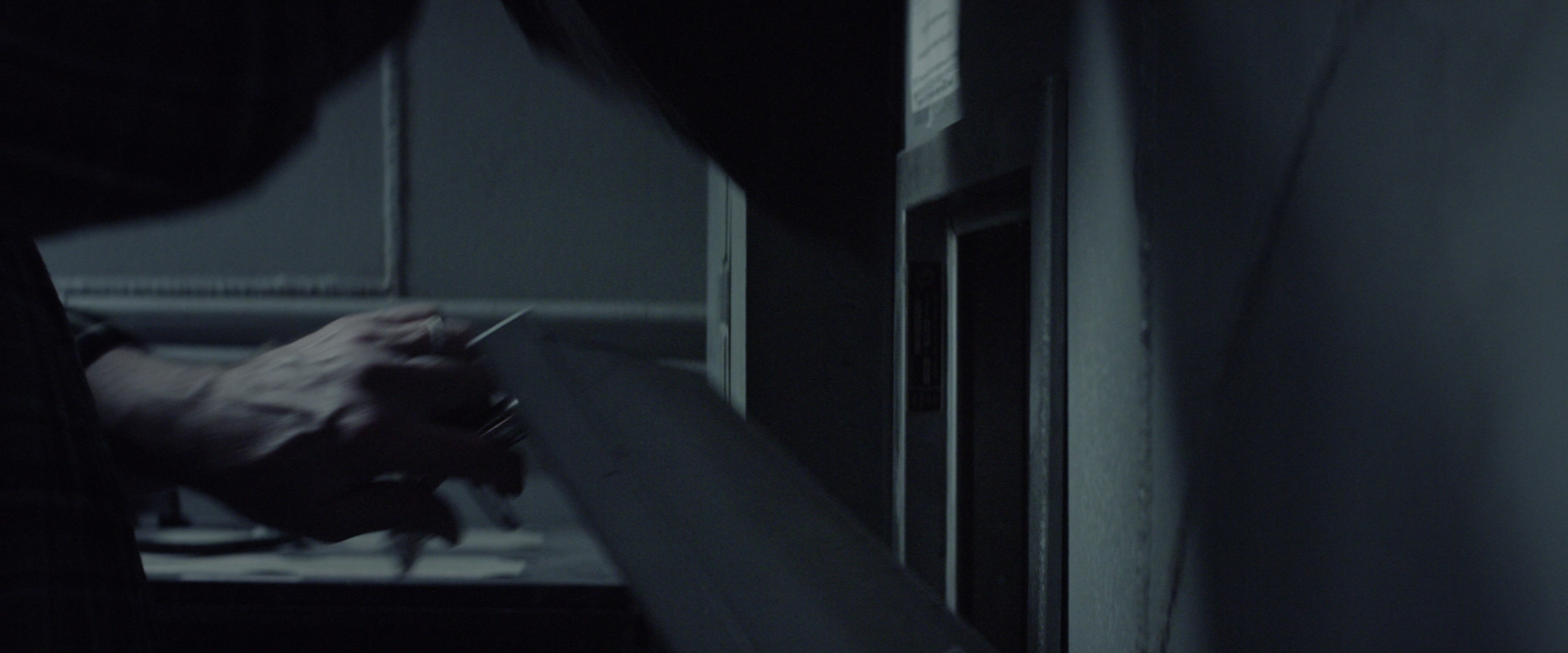 10 Cloverfield Lane (2016), wide, 2.40:1 — film still
