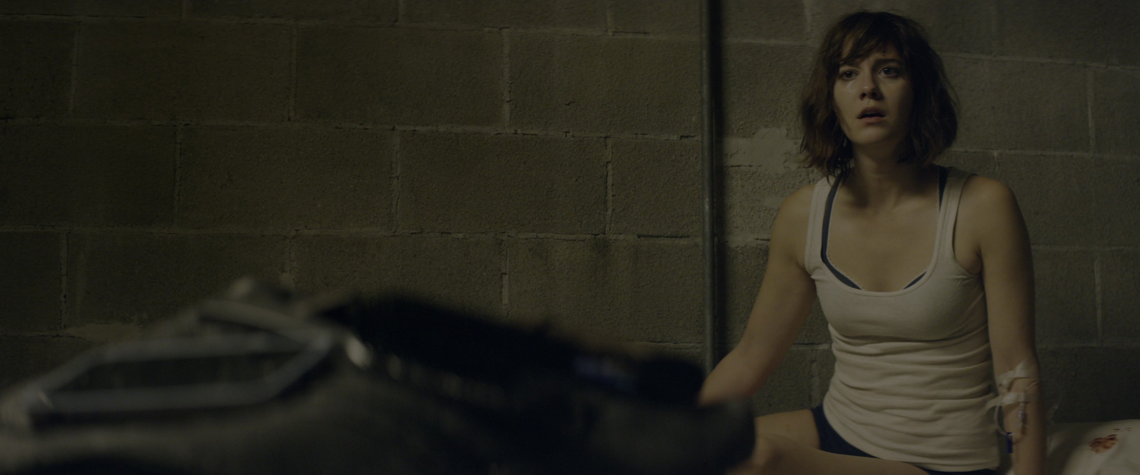 10 Cloverfield Lane (2016), wide, 2.40:1 — film still