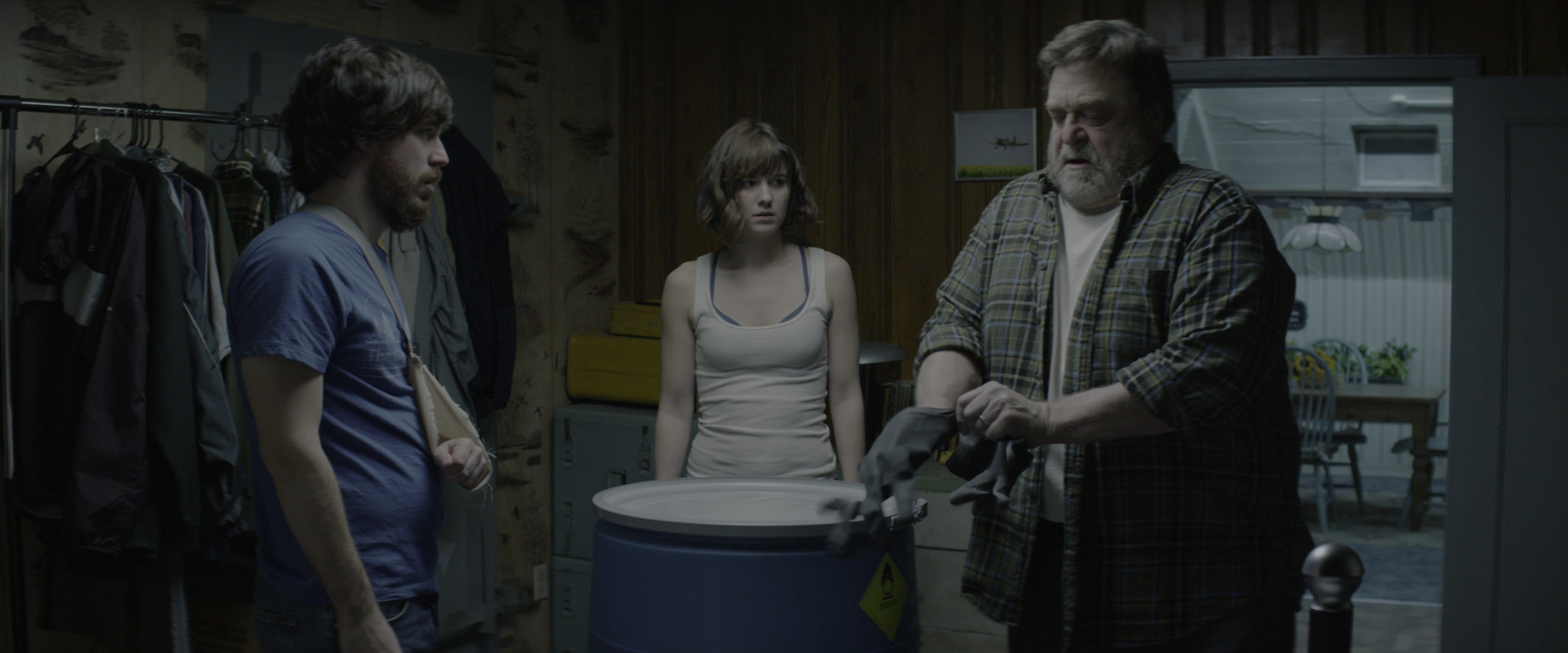10 Cloverfield Lane (2016), wide, 2.40:1 — film still