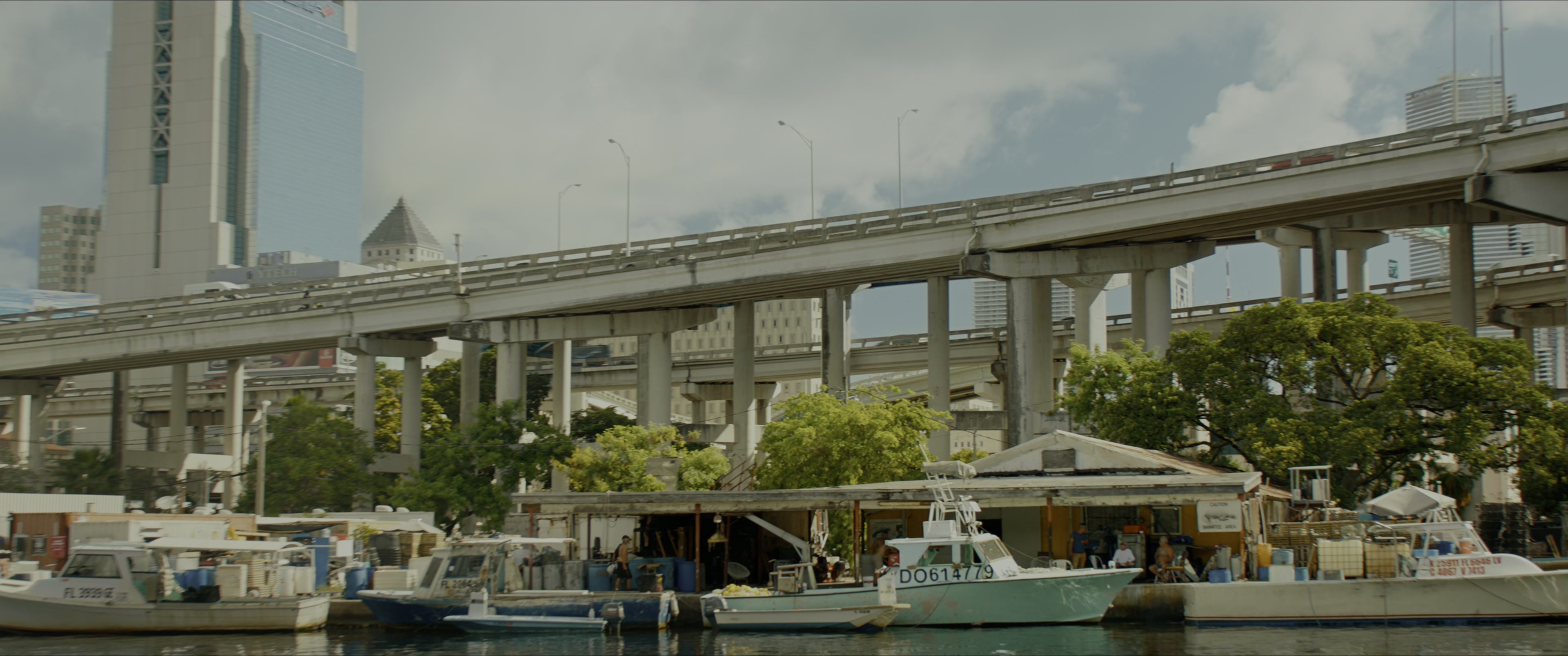 Bad Boys for Life (2020), wide, 2.39:1 — film still