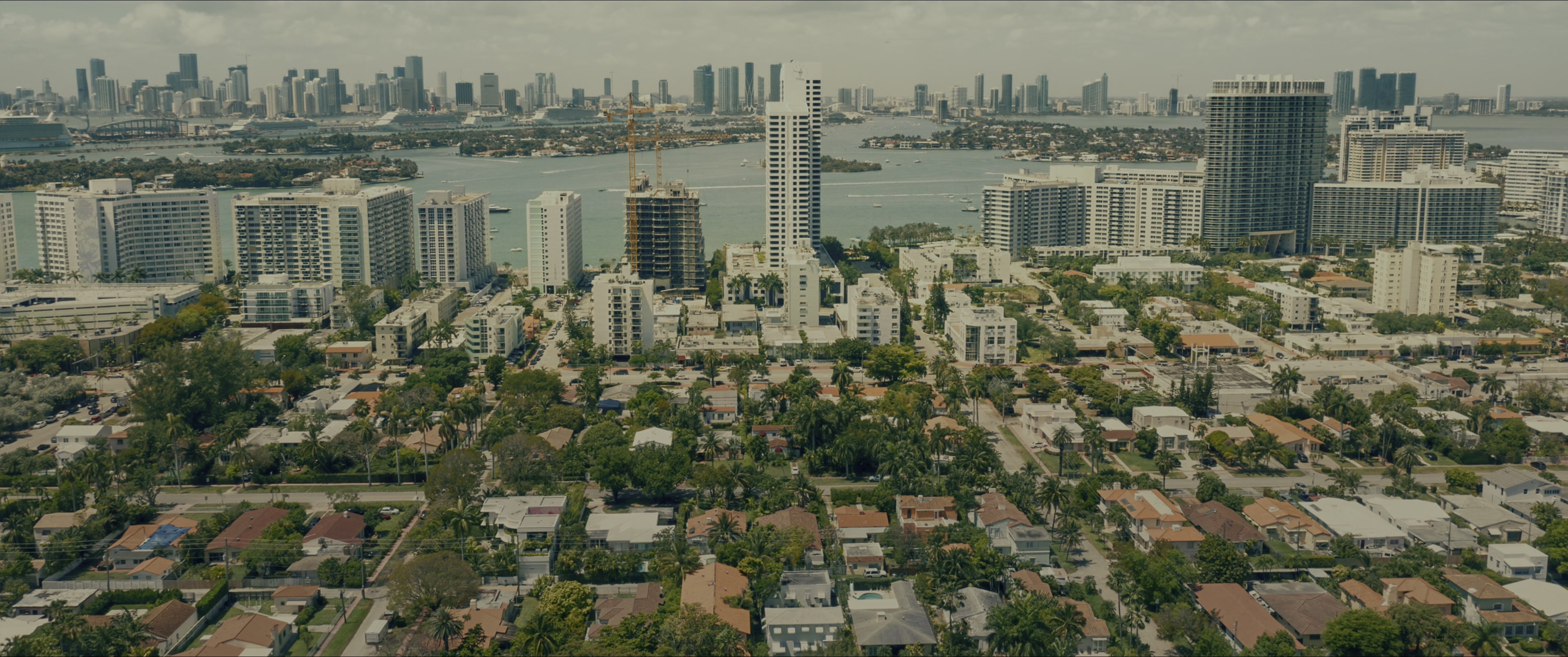 Bad Boys for Life (2020), wide, 2.39:1 — film still