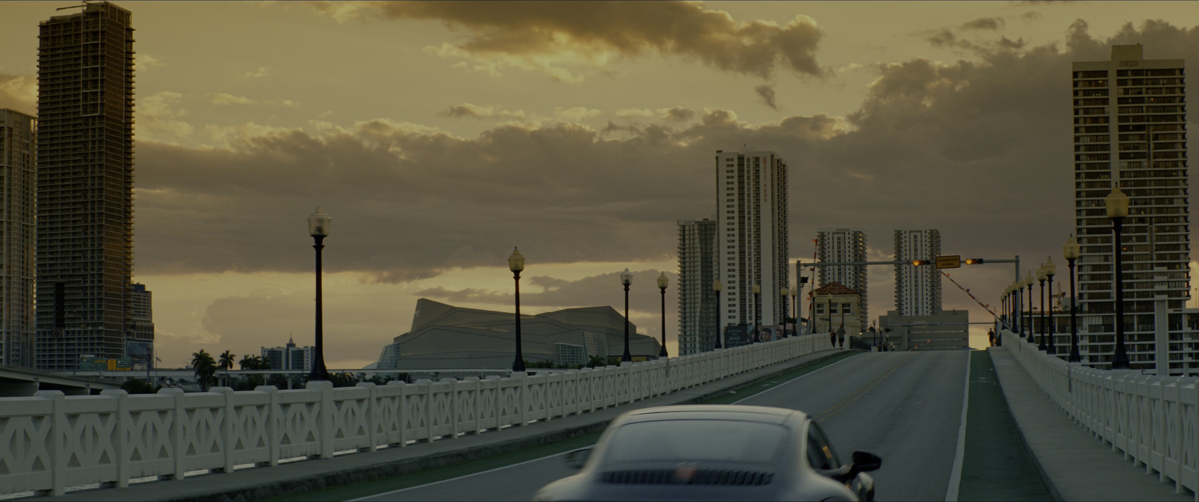 Bad Boys for Life (2020), wide, 2.39:1 — film still
