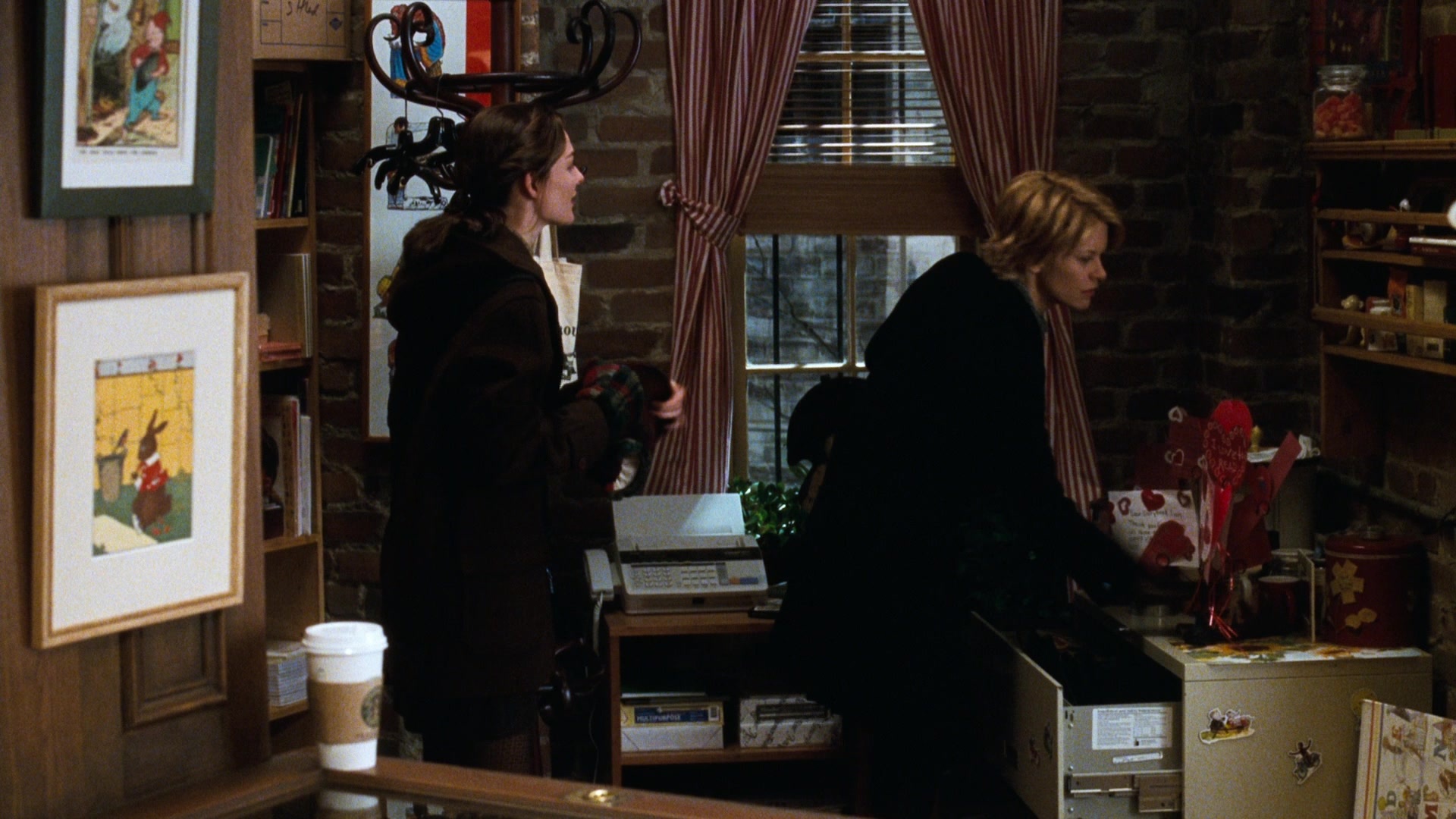 You've Got Mail (1998), wide, 1.78:1 — film still