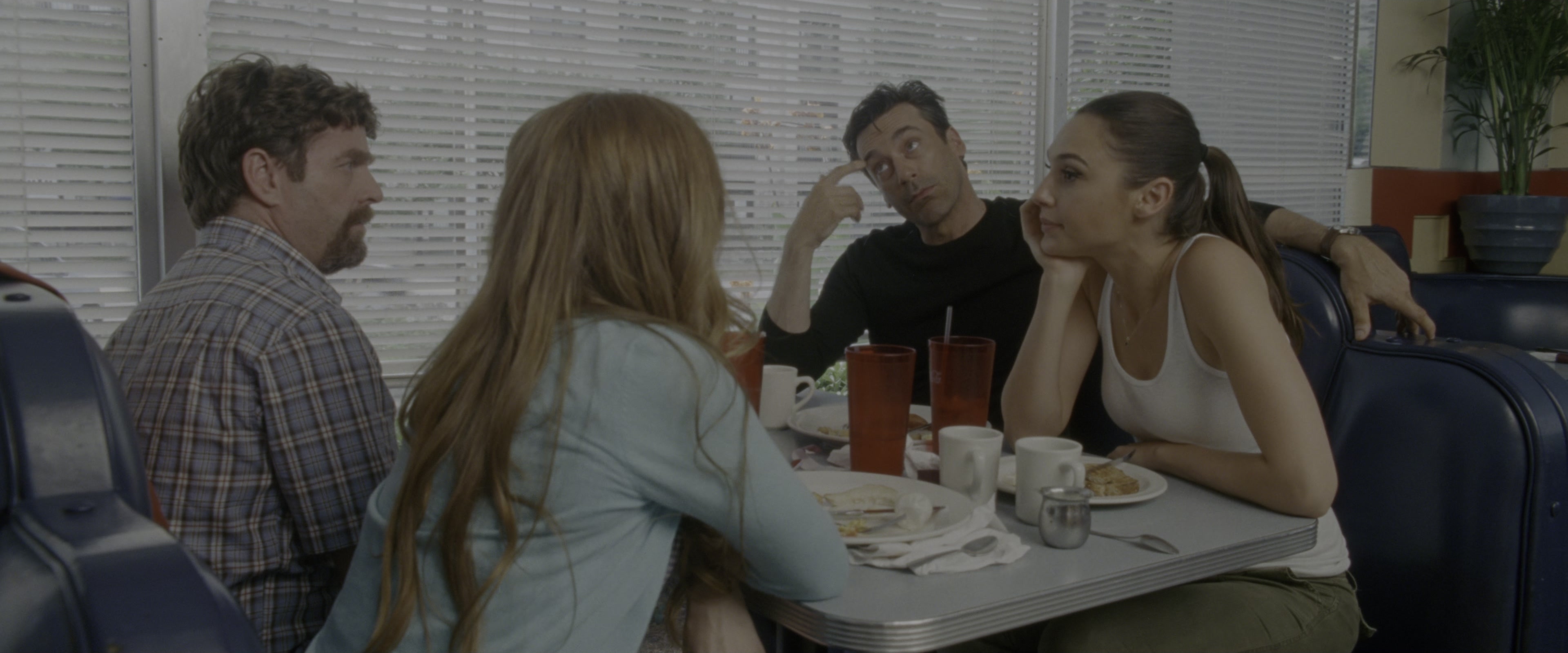 Keeping Up with the Joneses (2016), wide, 2.40:1 — film still