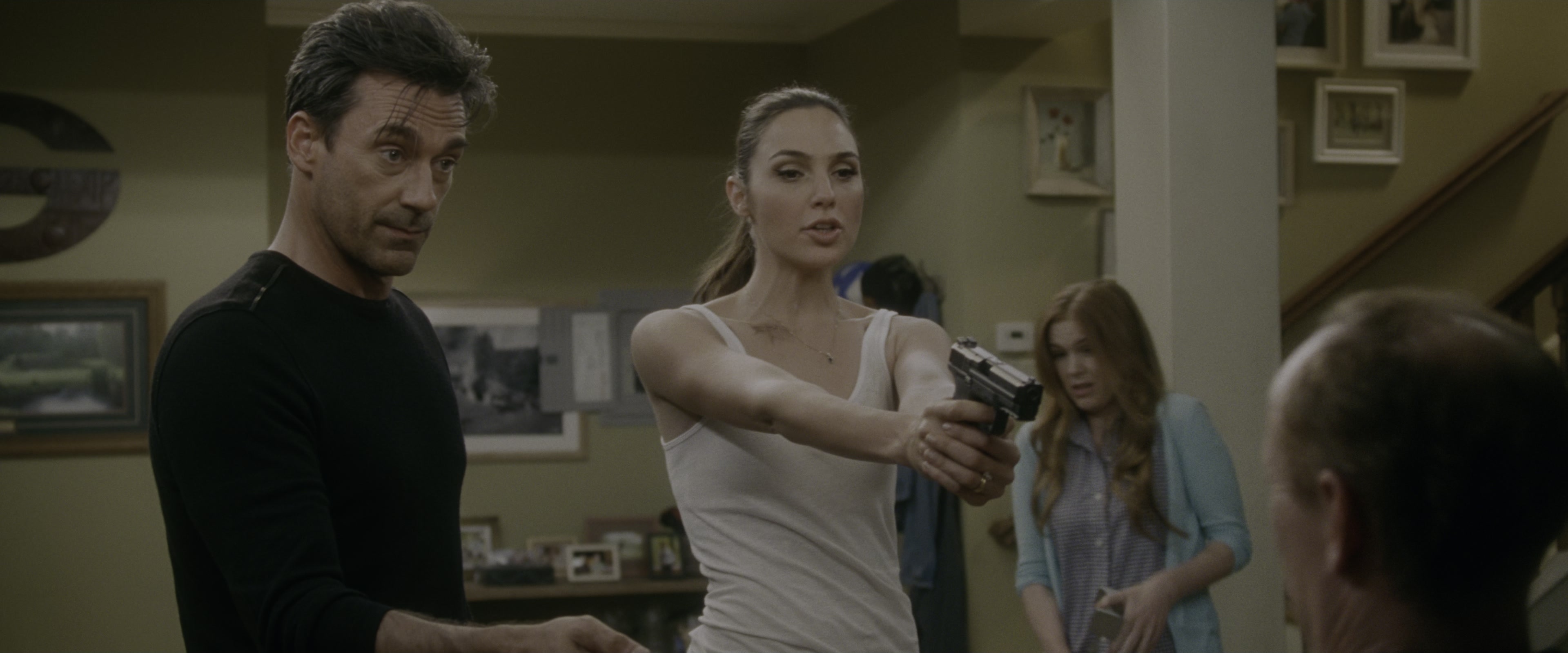 Keeping Up with the Joneses (2016), wide, 2.40:1 — film still