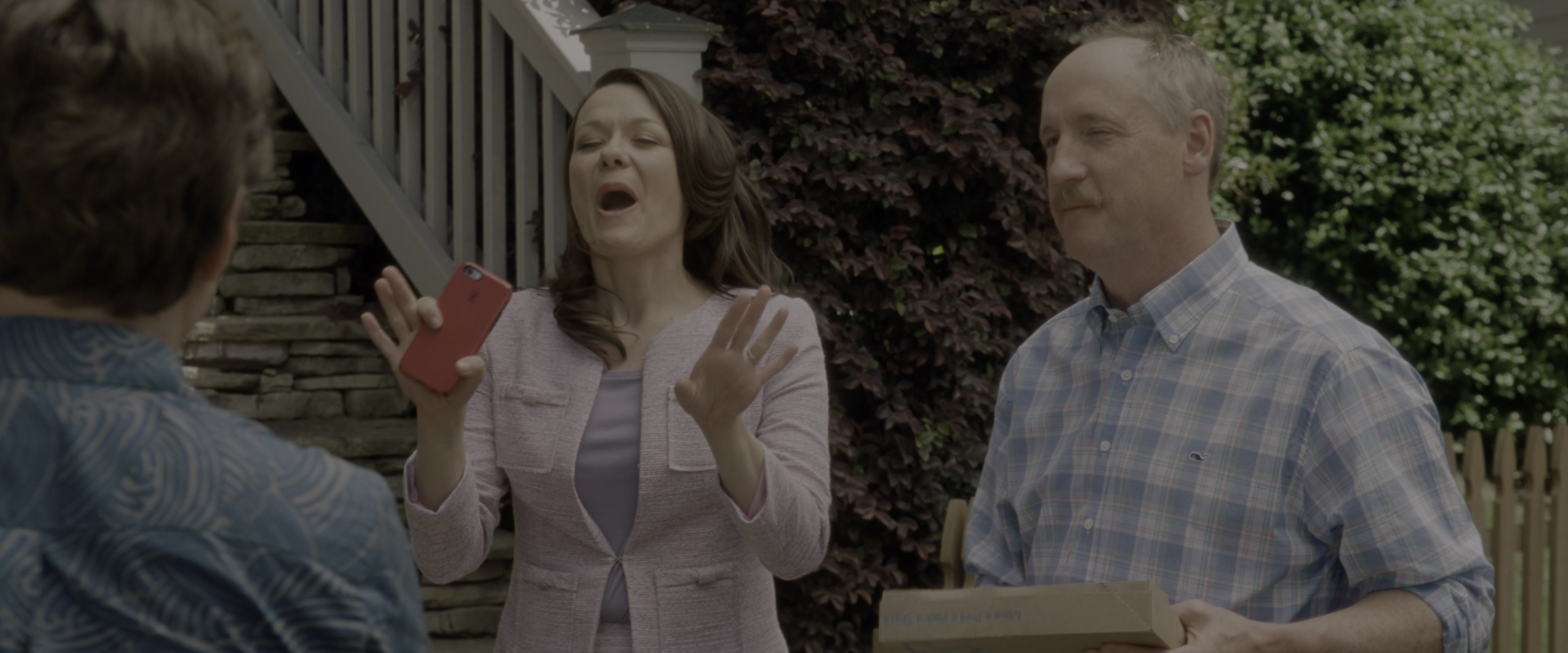 Keeping Up with the Joneses (2016), wide, 2.40:1 — film still
