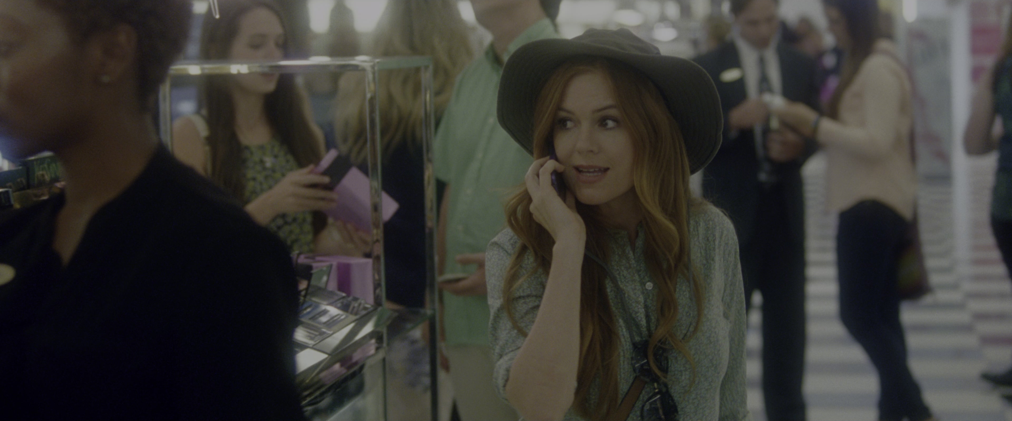 Keeping Up with the Joneses (2016), wide, 2.40:1 — film still