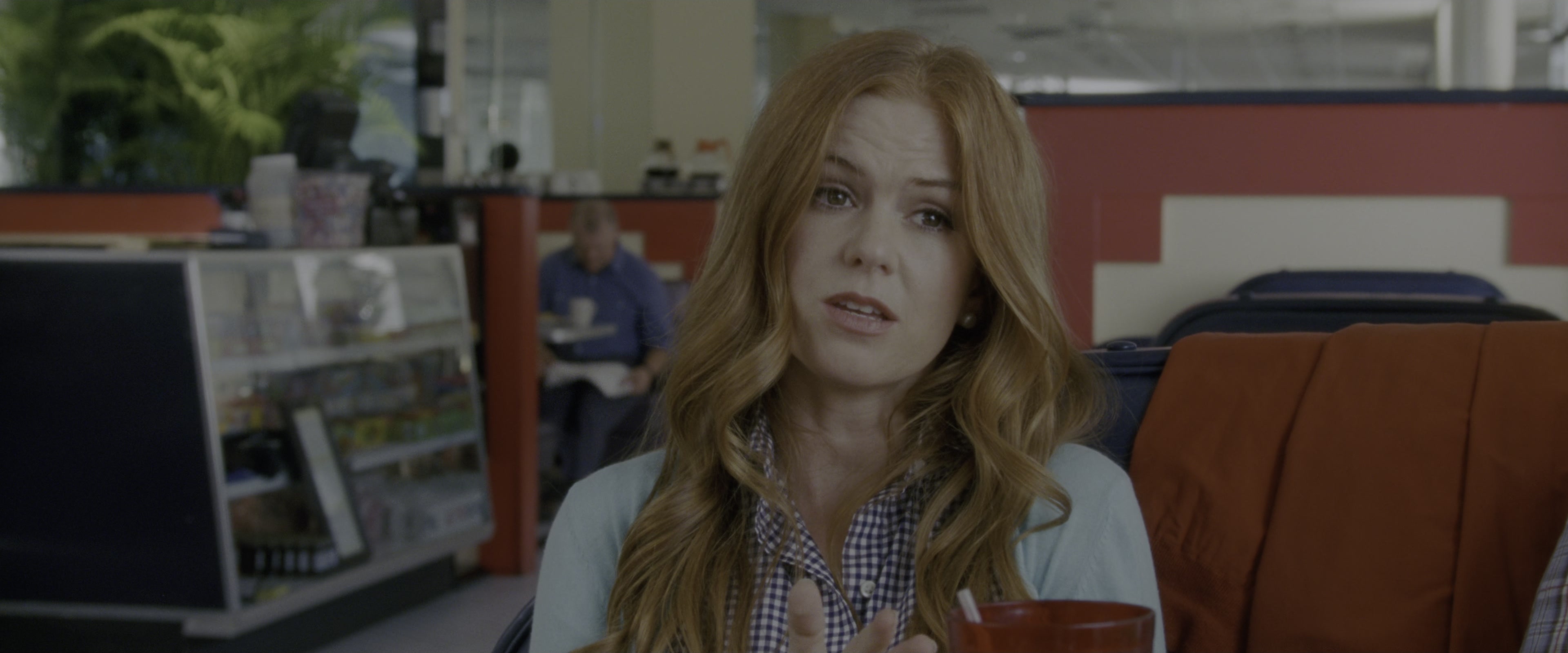 Keeping Up with the Joneses (2016), wide, 2.40:1 — film still