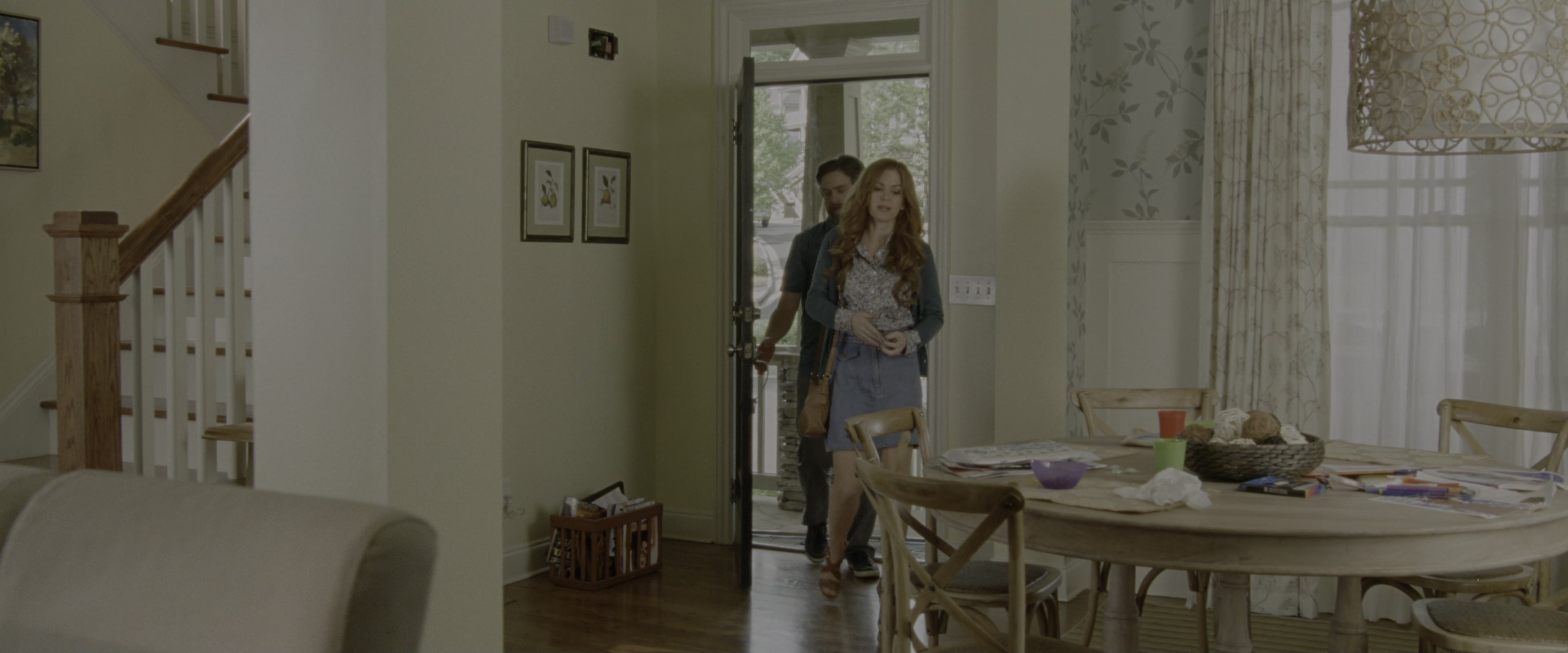 Keeping Up with the Joneses (2016), wide, 2.40:1 — film still