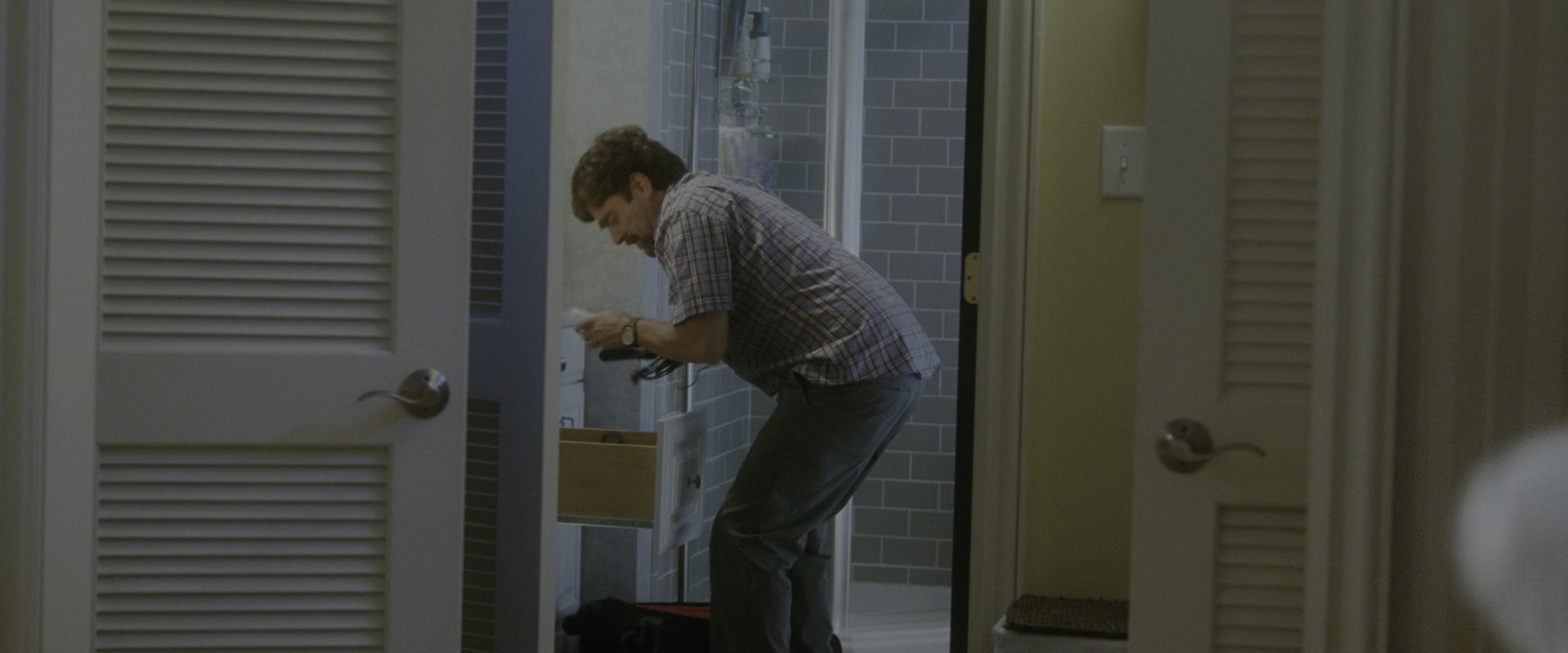 Keeping Up with the Joneses (2016), unknown, 2.40:1 — film still