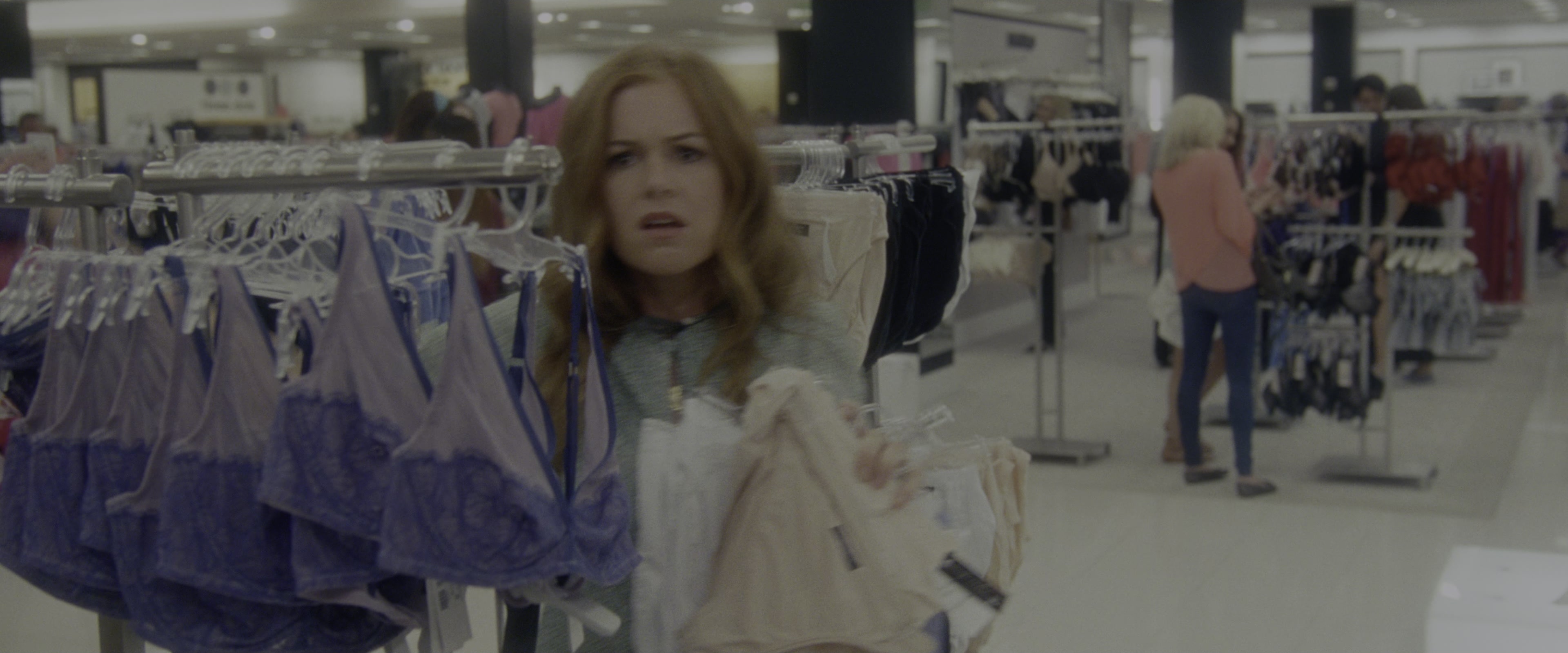 Keeping Up with the Joneses (2016), wide, 2.40:1 — film still